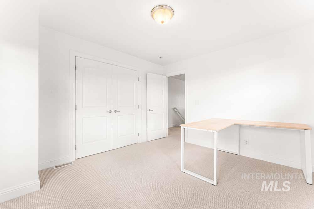 424 E Thurman Mill St., Garden City, Idaho 83712, 3 Bedrooms, 3.5 Bathrooms, Residential For Sale, Price $685,000,MLS 98963710