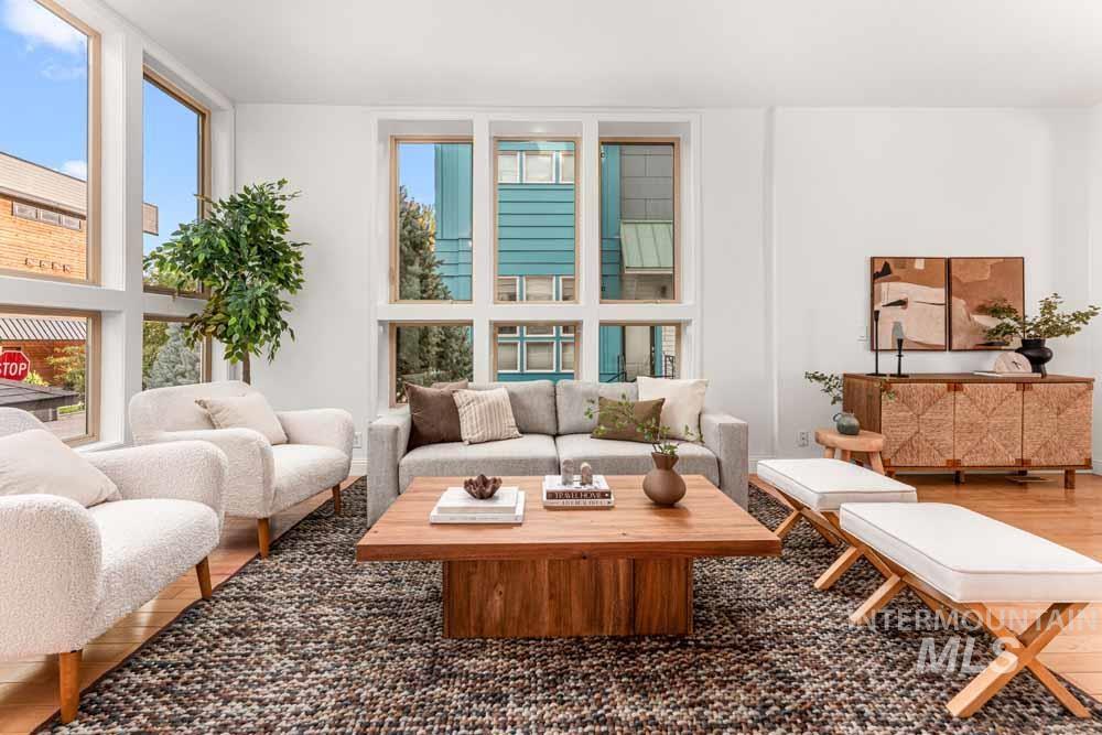 424 E Thurman Mill St., Garden City, Idaho 83712, 3 Bedrooms, 3.5 Bathrooms, Residential For Sale, Price $685,000,MLS 98963710