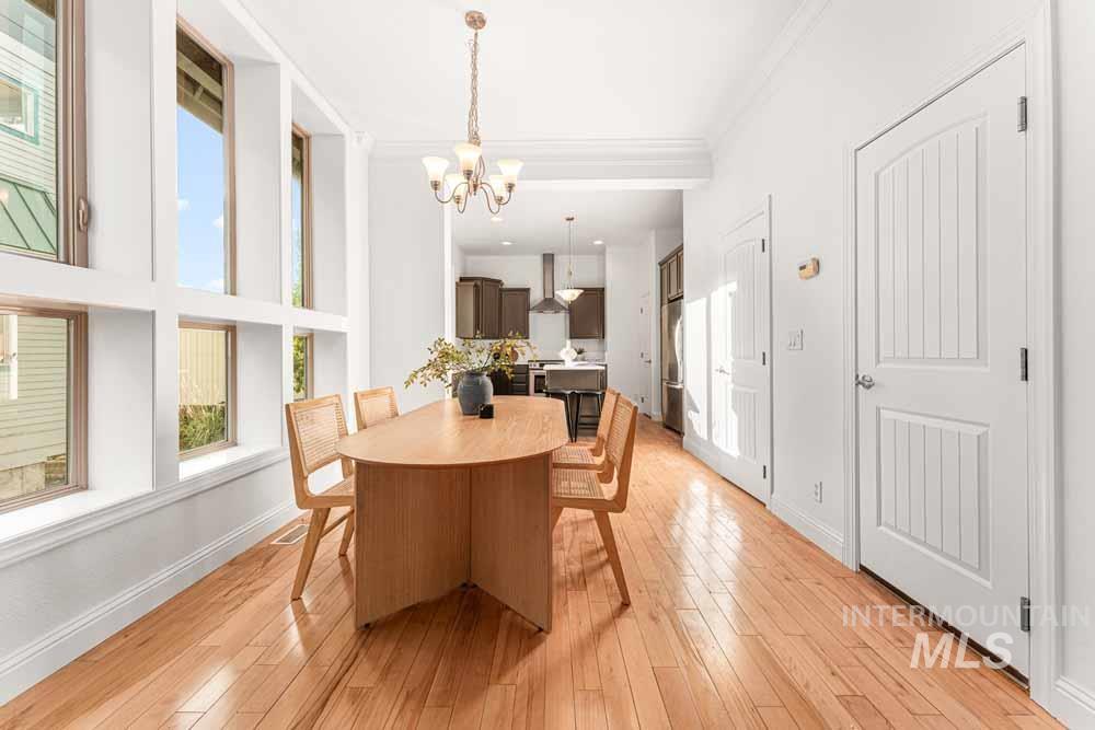 424 E Thurman Mill St., Garden City, Idaho 83712, 3 Bedrooms, 3.5 Bathrooms, Residential For Sale, Price $685,000,MLS 98963710