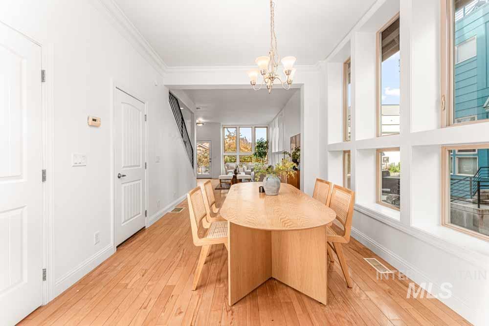 424 E Thurman Mill St., Garden City, Idaho 83712, 3 Bedrooms, 3.5 Bathrooms, Residential For Sale, Price $685,000,MLS 98963710