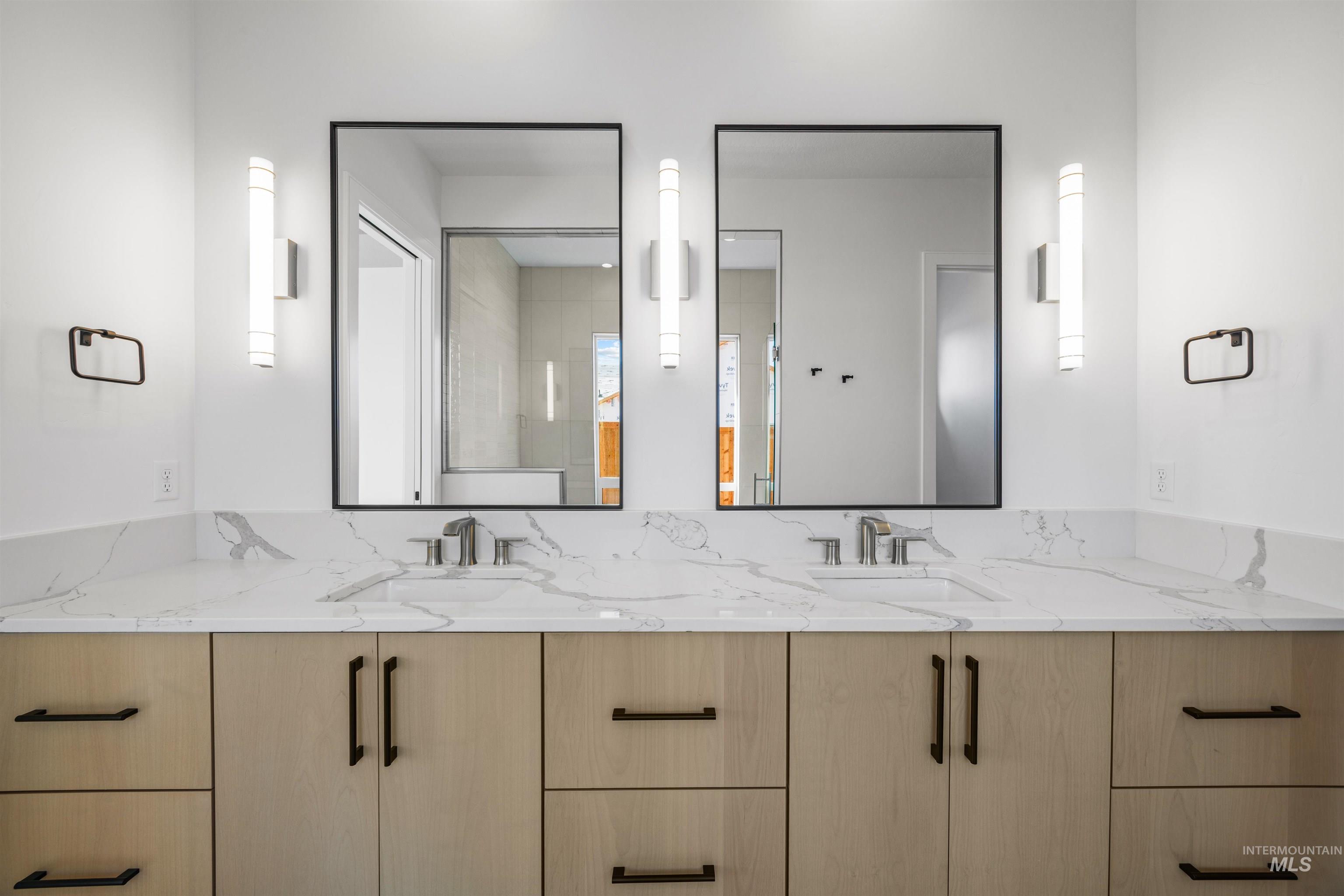 10857 W Cruden Bay Ln, Kuna, Idaho 83634, 4 Bedrooms, 3.5 Bathrooms, Residential For Sale, Price $1,365,900,MLS 98963713