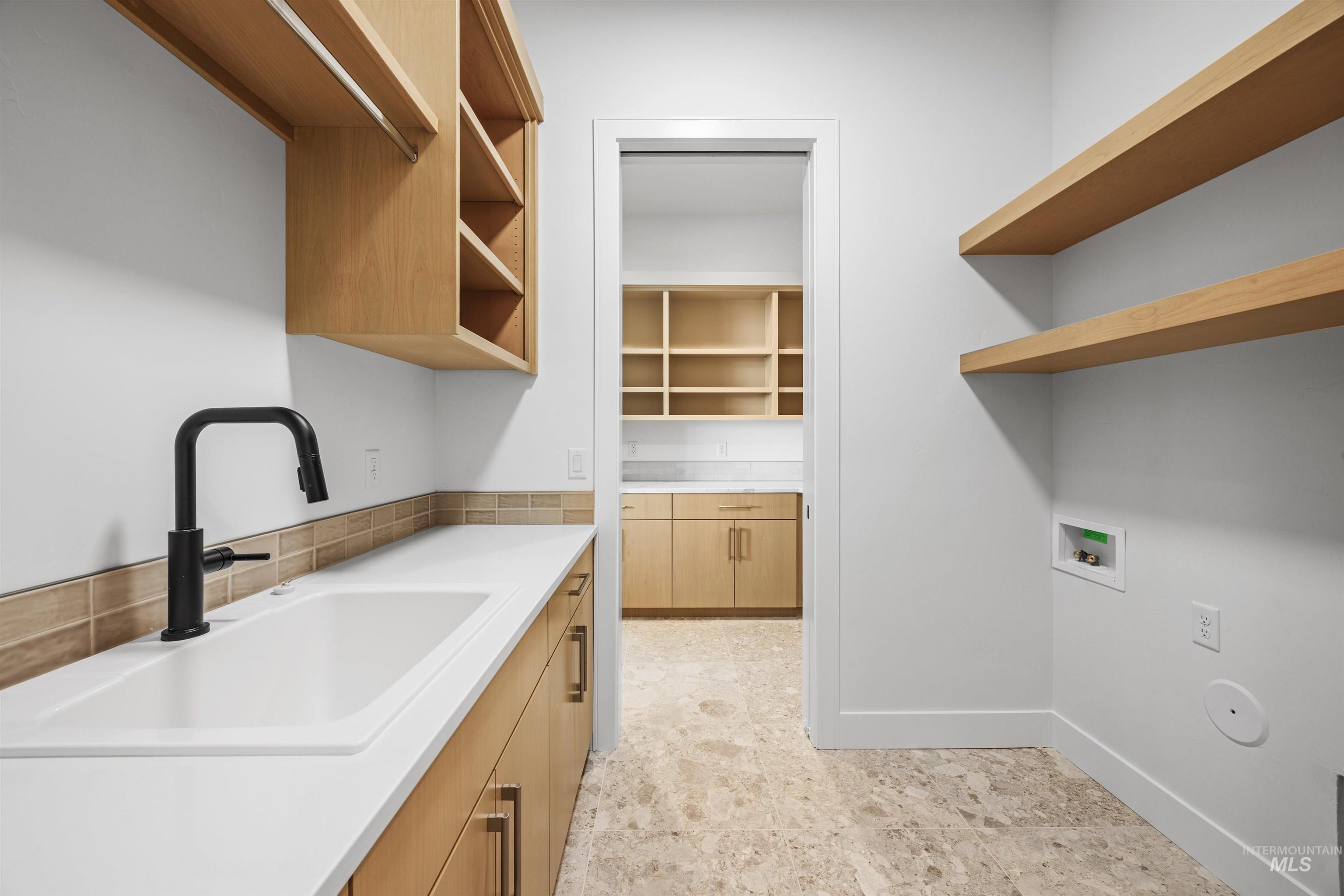 10857 W Cruden Bay Ln, Kuna, Idaho 83634, 4 Bedrooms, 3.5 Bathrooms, Residential For Sale, Price $1,365,900,MLS 98963713