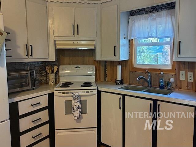 11 Lucky Circle, Garden Valley, Idaho 83622, 3 Bedrooms, 2 Bathrooms, Residential For Sale, Price $199,000,MLS 98963719