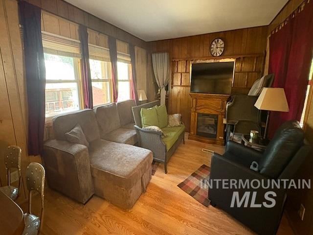 11 Lucky Circle, Garden Valley, Idaho 83622, 3 Bedrooms, 2 Bathrooms, Residential For Sale, Price $199,000,MLS 98963719