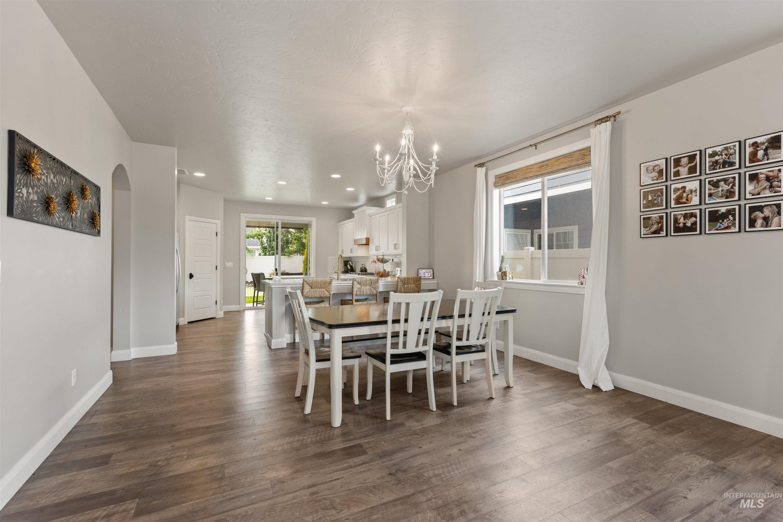 365 N Tullshire Ave., Eagle, Idaho 83616, 4 Bedrooms, 3.5 Bathrooms, Residential For Sale, Price $755,000,MLS 98963720