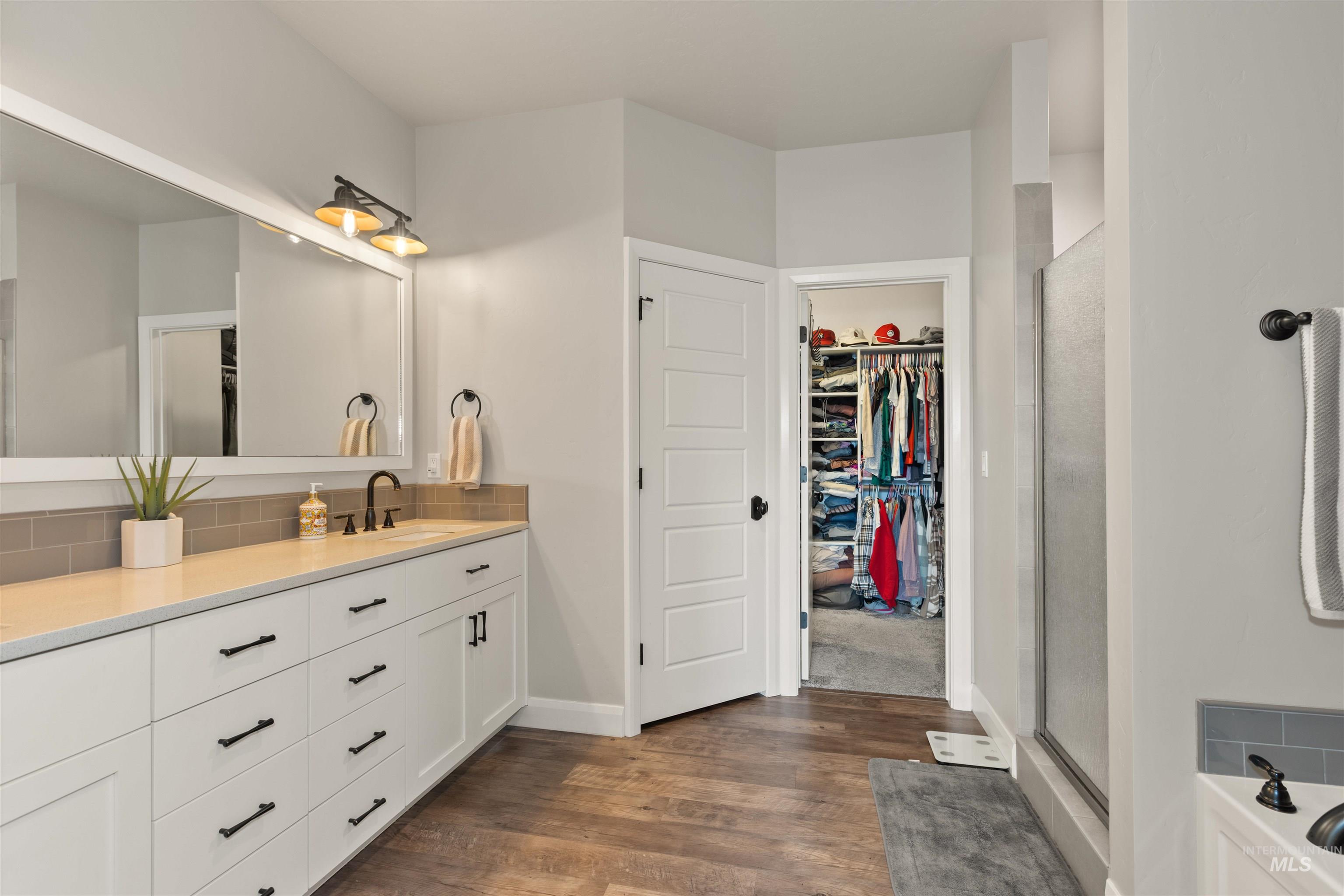 365 N Tullshire Ave., Eagle, Idaho 83616, 4 Bedrooms, 3.5 Bathrooms, Residential For Sale, Price $755,000,MLS 98963720