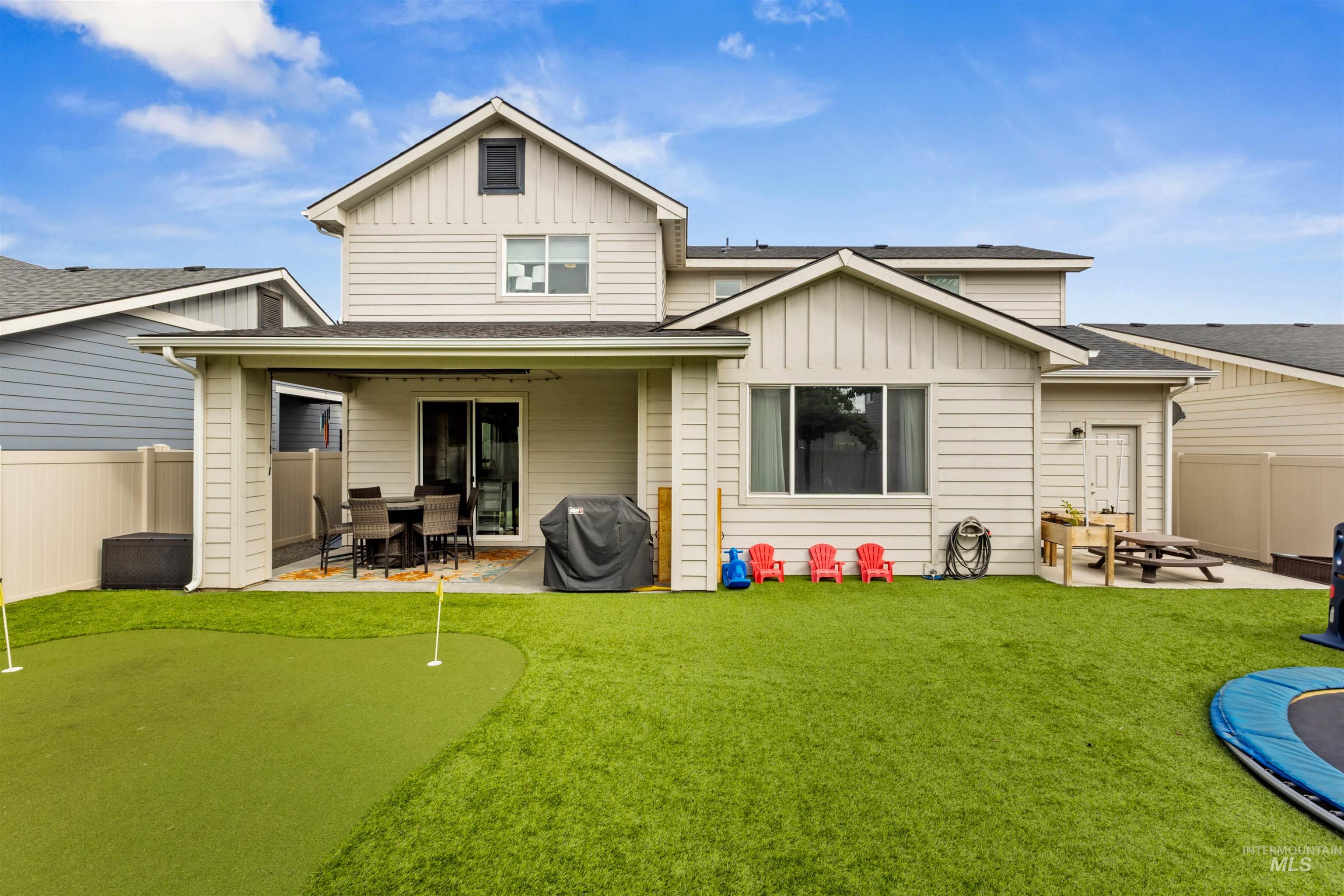 365 N Tullshire Ave., Eagle, Idaho 83616, 4 Bedrooms, 3.5 Bathrooms, Residential For Sale, Price $755,000,MLS 98963720