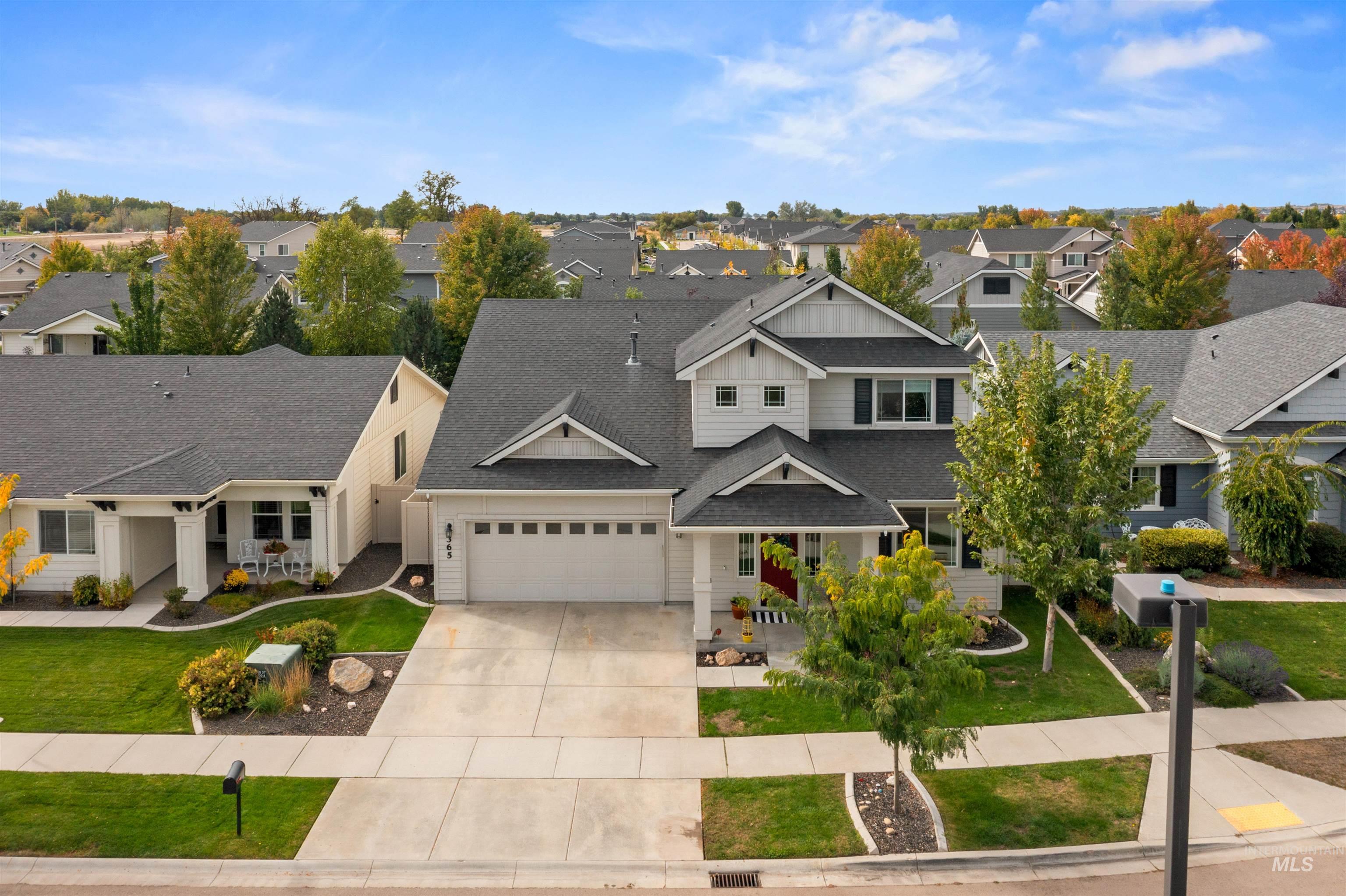 365 N Tullshire Ave., Eagle, Idaho 83616, 4 Bedrooms, 3.5 Bathrooms, Residential For Sale, Price $755,000,MLS 98963720