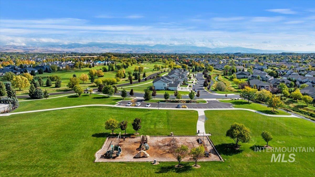 5011 W Clear Field, Eagle, Idaho 83616, 3 Bedrooms, 2 Bathrooms, Residential For Sale, Price $619,900, 98963728