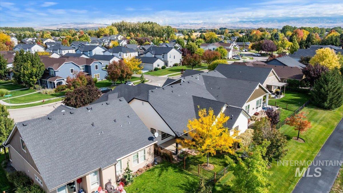 5011 W Clear Field, Eagle, Idaho 83616, 3 Bedrooms, 2 Bathrooms, Residential For Sale, Price $619,900, 98963728