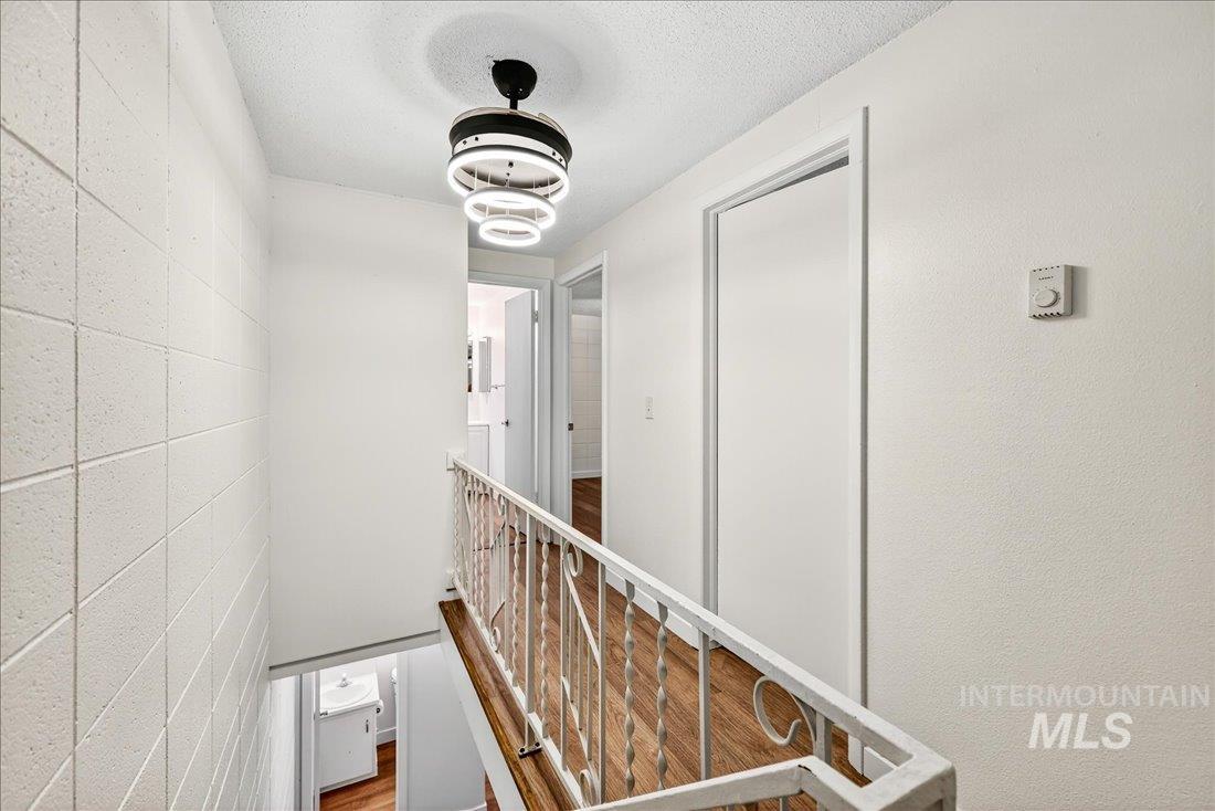 824 S Curtis Rd, Boise, Idaho 83705, 2 Bedrooms, 1.5 Bathrooms, Residential For Sale, Price $249,000,MLS 98963733