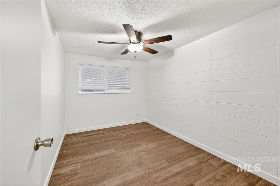 824 S Curtis Rd, Boise, Idaho 83705, 2 Bedrooms, 1.5 Bathrooms, Residential For Sale, Price $249,000,MLS 98963733