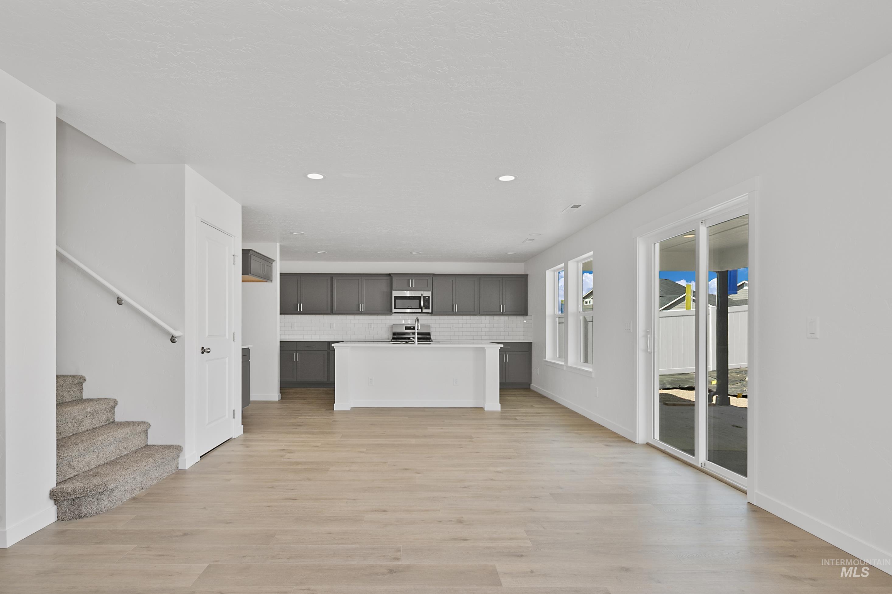 19317 Snowyside Way, Caldwell, Idaho 83605, 4 Bedrooms, 2.5 Bathrooms, Residential For Sale, Price $499,791,MLS 98963738