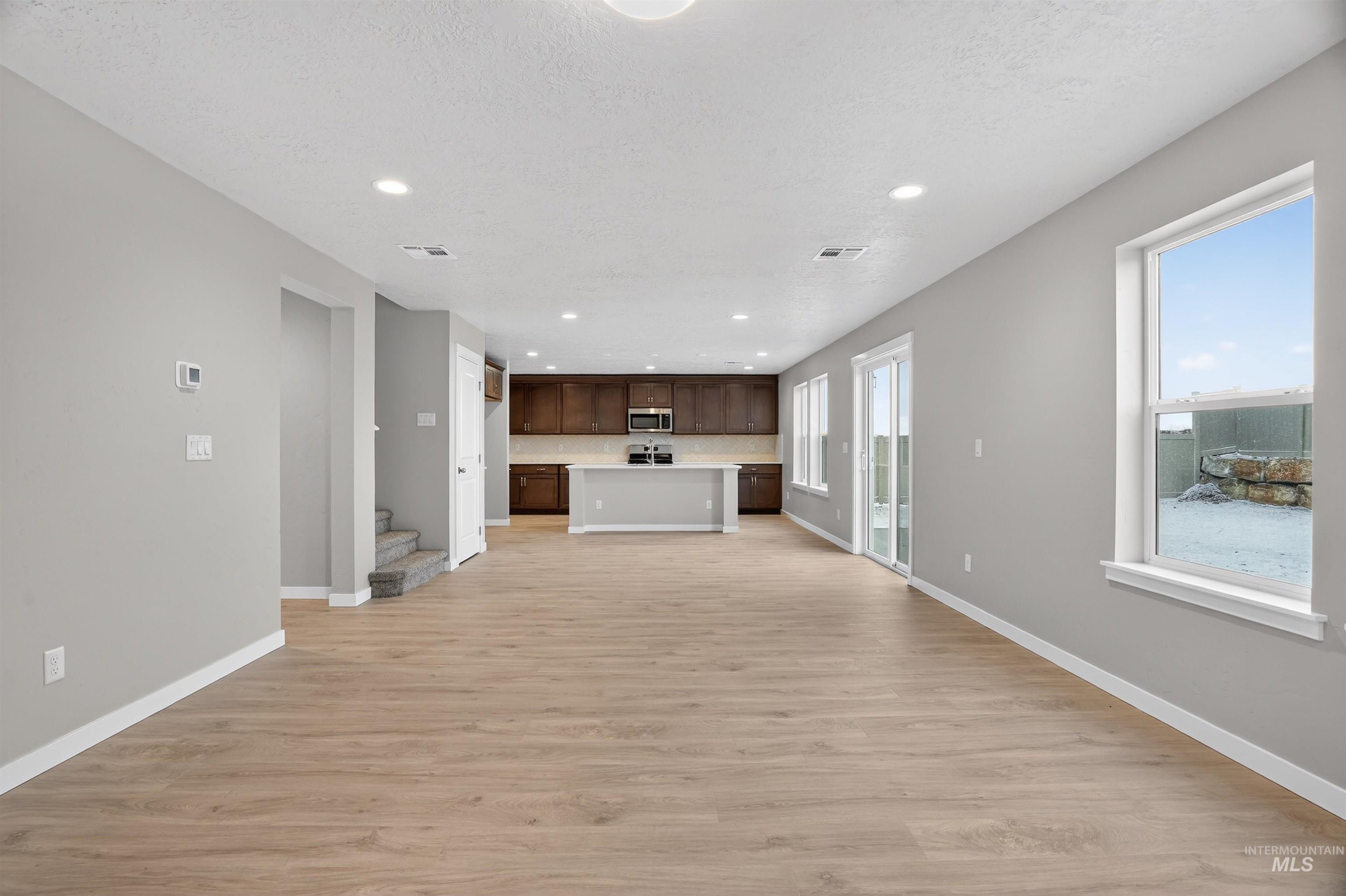 19317 Snowyside Way, Caldwell, Idaho 83605, 4 Bedrooms, 2.5 Bathrooms, Residential For Sale, Price $499,990, 98963738