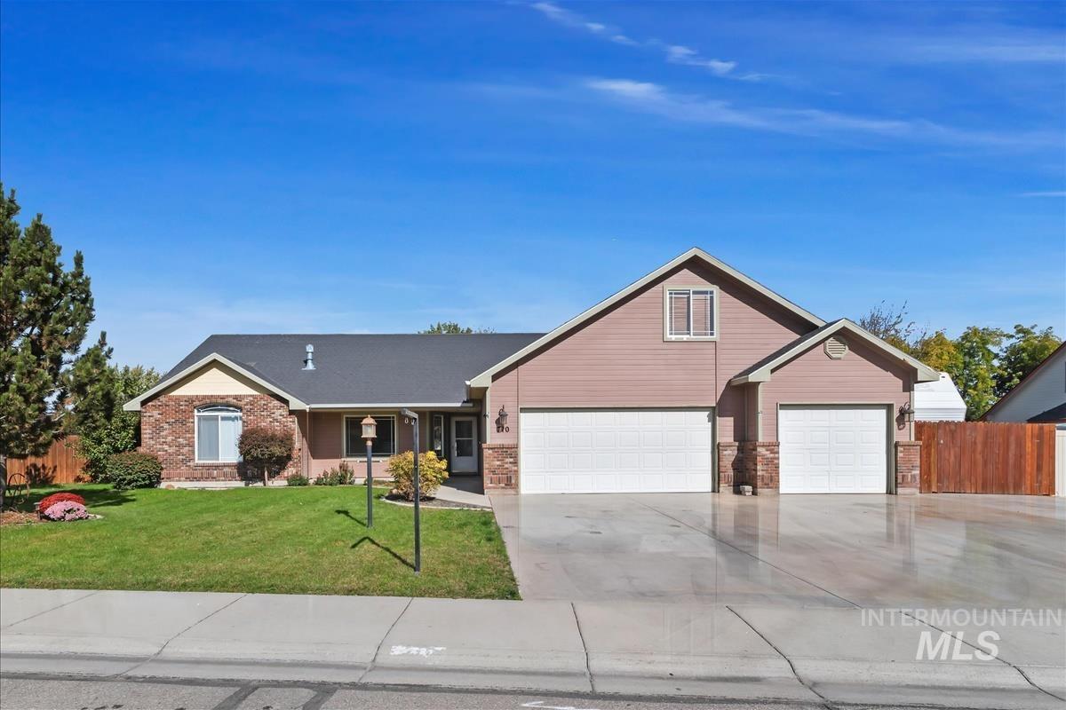 710 W Wildrye Ct, Nampa, Idaho 83686, 3 Bedrooms, 2 Bathrooms, Residential For Sale, Price $438,000,MLS 98963764