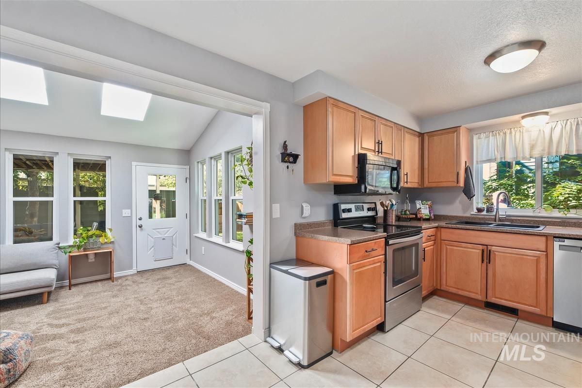 1793 E Boise Ave, Boise, Idaho 83706, 2 Bedrooms, 1.5 Bathrooms, Residential For Sale, Price $397,500,MLS 98963766