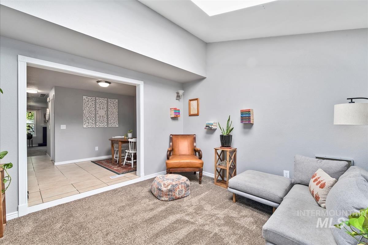 1793 E Boise Ave, Boise, Idaho 83706, 2 Bedrooms, 1.5 Bathrooms, Residential For Sale, Price $397,500,MLS 98963766