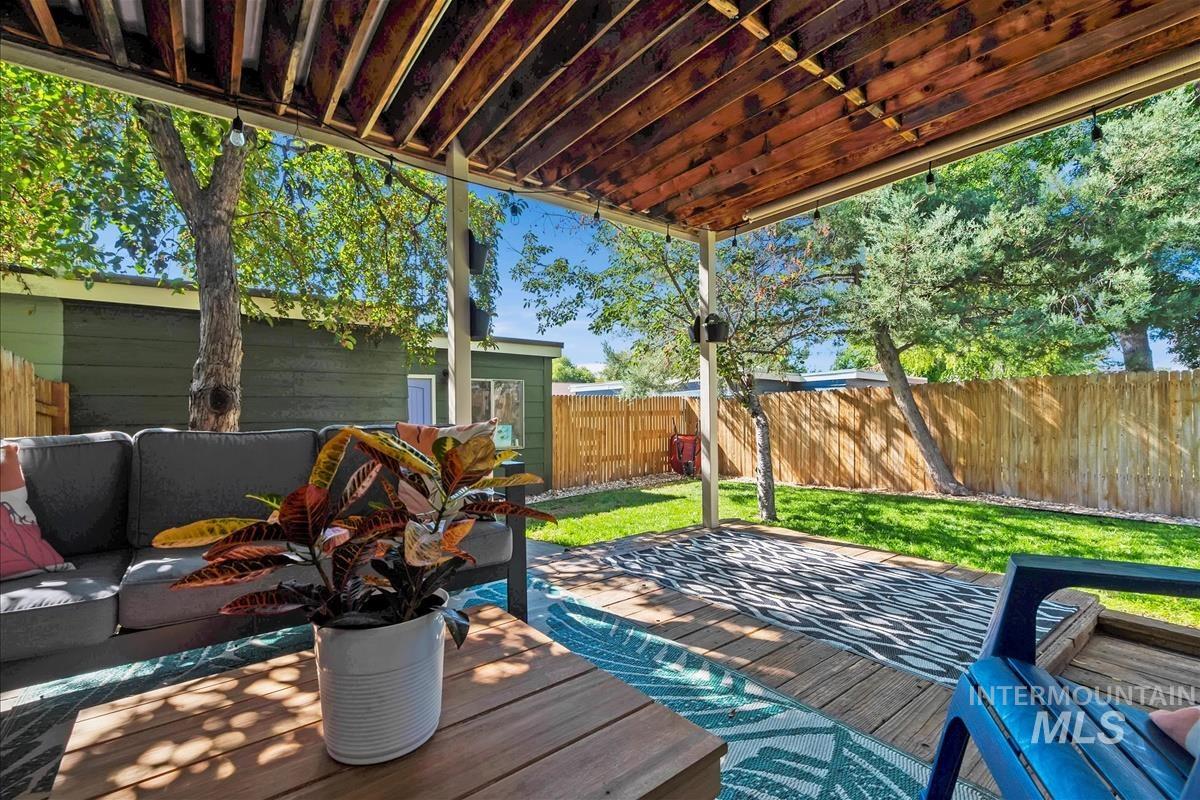 1793 E Boise Ave, Boise, Idaho 83706, 2 Bedrooms, 1.5 Bathrooms, Residential For Sale, Price $397,500,MLS 98963766