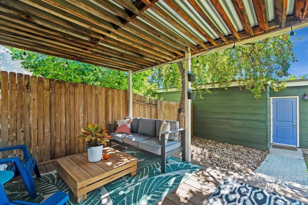 1793 E Boise Ave, Boise, Idaho 83706, 2 Bedrooms, 1.5 Bathrooms, Residential For Sale, Price $397,500,MLS 98963766