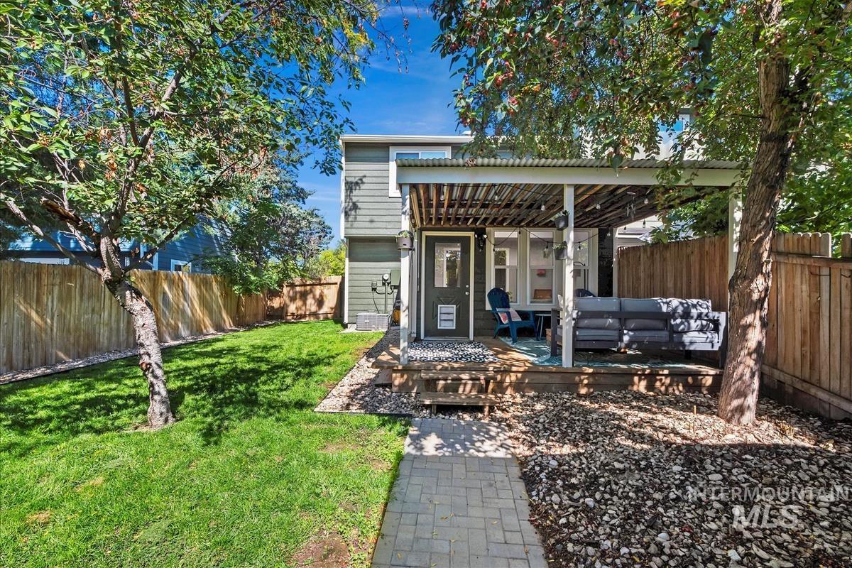 1793 E Boise Ave, Boise, Idaho 83706, 2 Bedrooms, 1.5 Bathrooms, Residential For Sale, Price $397,500,MLS 98963766