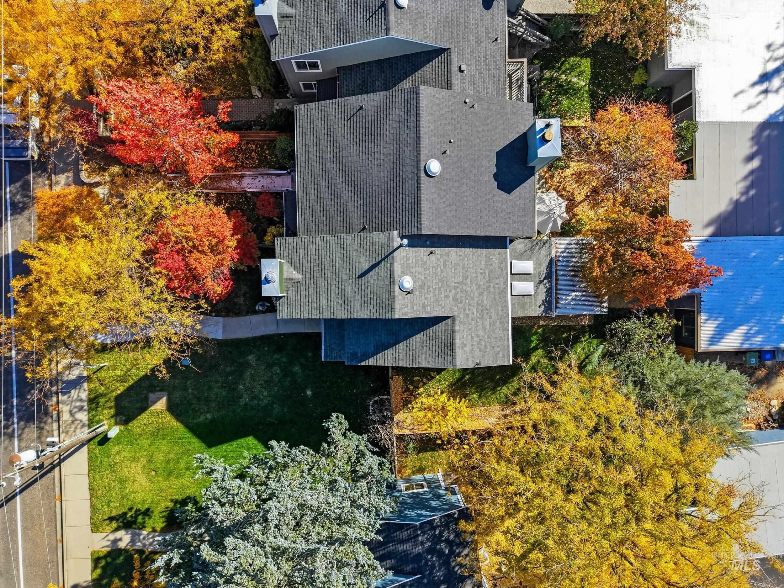 1793 E Boise Ave, Boise, Idaho 83706, 2 Bedrooms, 1.5 Bathrooms, Residential For Sale, Price $397,500,MLS 98963766