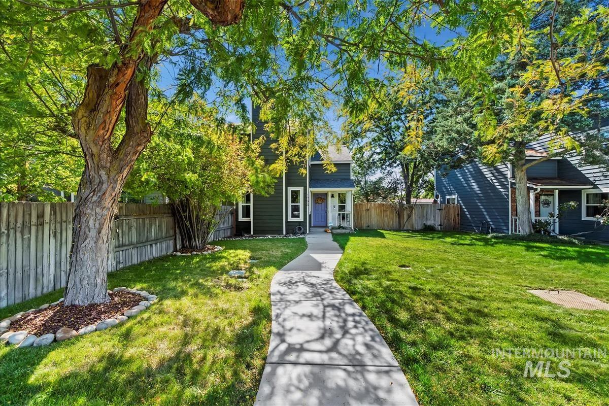 1793 E Boise Ave, Boise, Idaho 83706, 2 Bedrooms, 1.5 Bathrooms, Residential For Sale, Price $397,500,MLS 98963766
