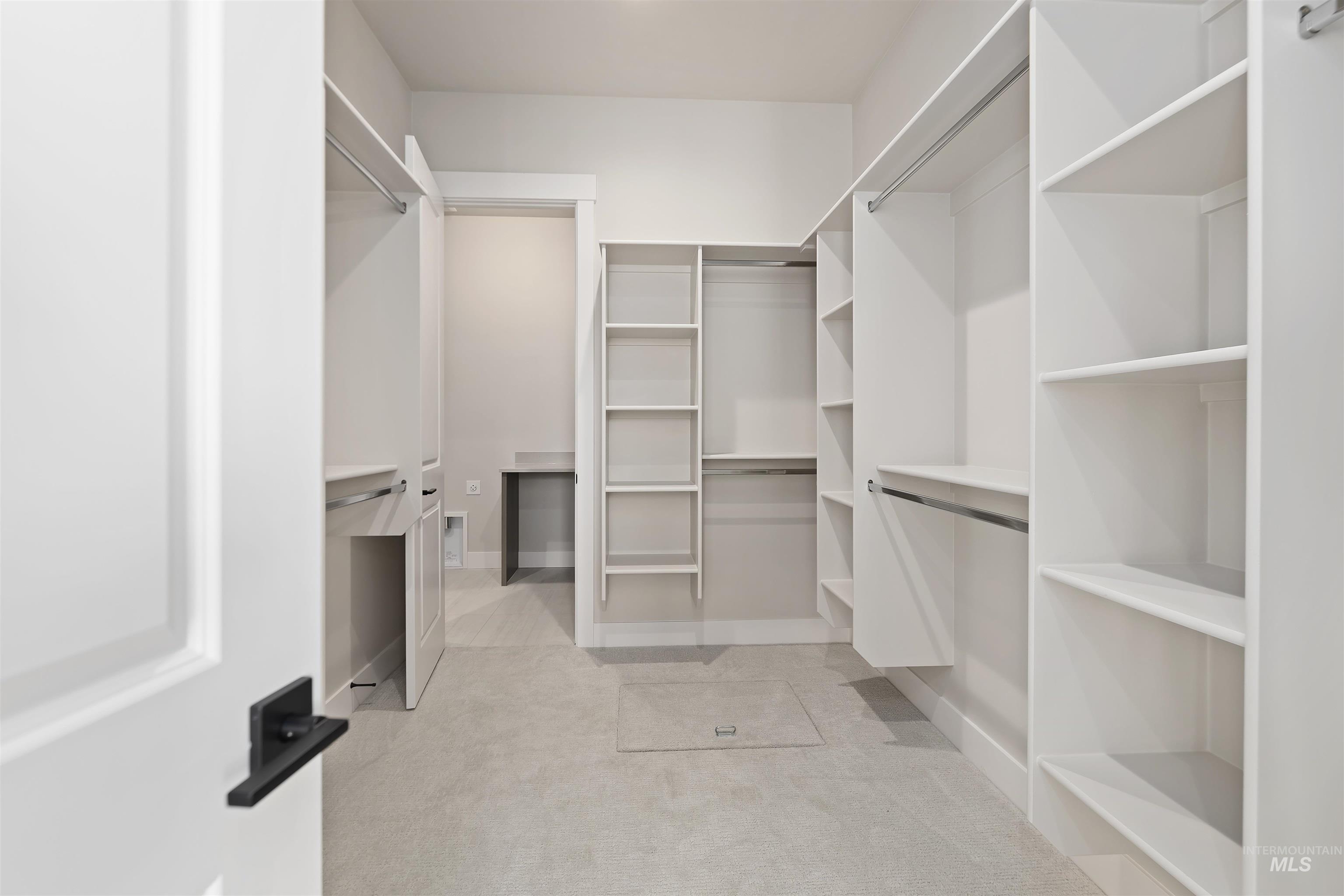 2247 E Blakehurst St, Kuna, Idaho 83634, 3 Bedrooms, 3 Bathrooms, Residential For Sale, Price $806,880,MLS 98963772