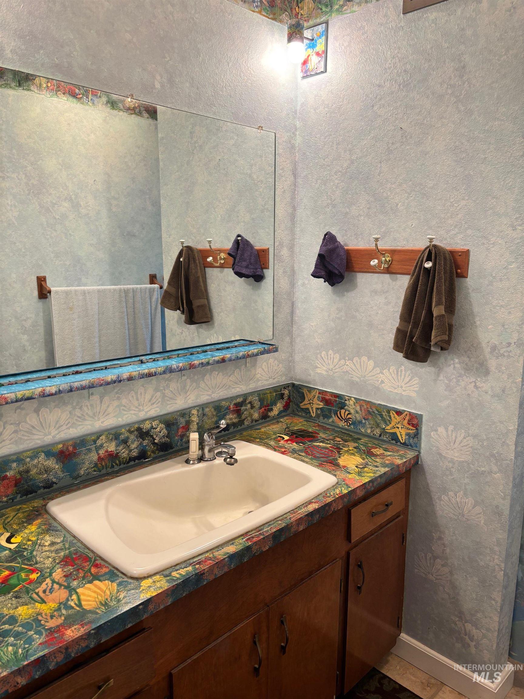 12954 Indio Avenue, Orofino, Idaho 83544, 4 Bedrooms, 3 Bathrooms, Residential For Sale, Price $432,000,MLS 98963804