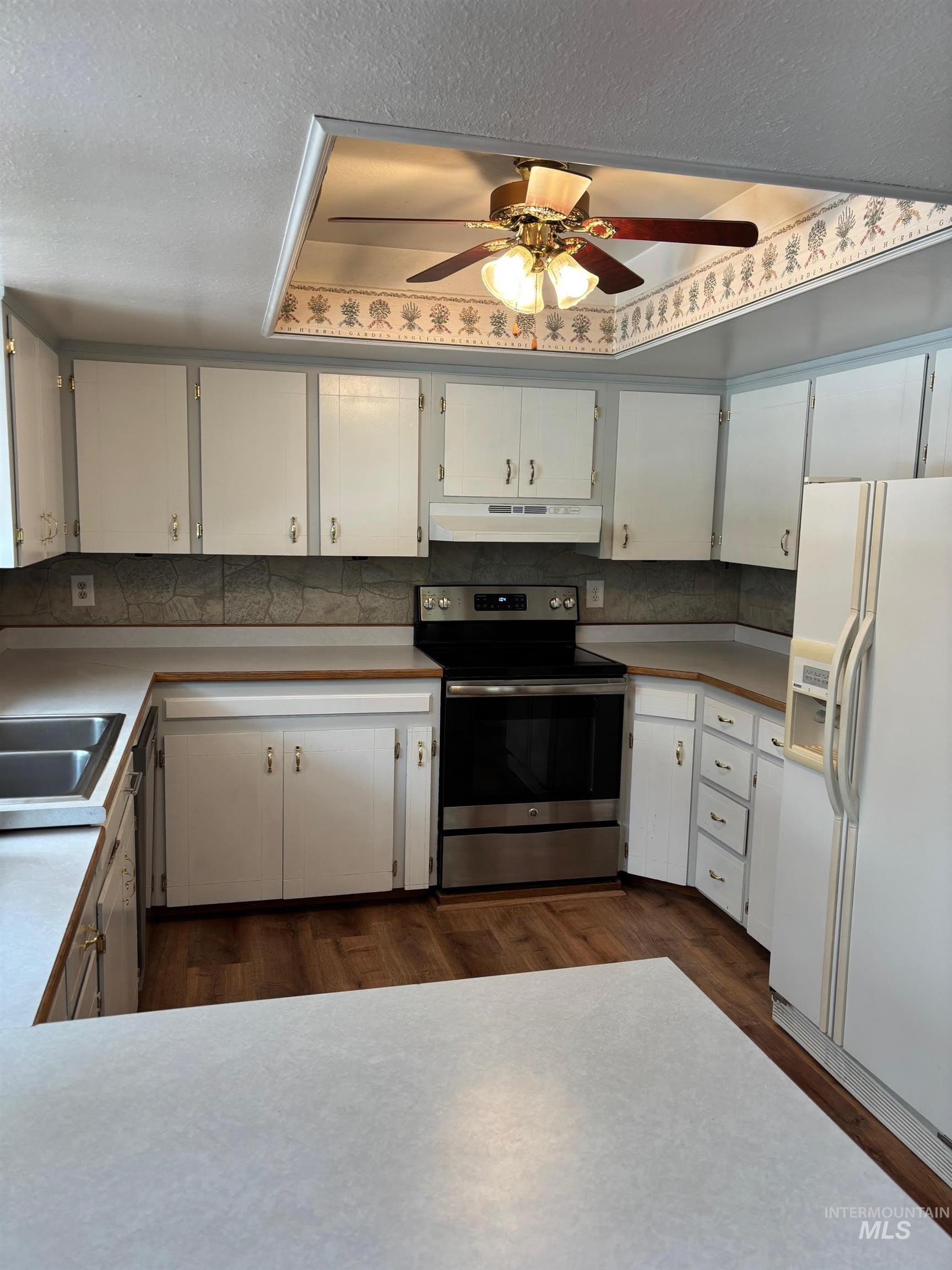 12954 Indio Avenue, Orofino, Idaho 83544, 4 Bedrooms, 3 Bathrooms, Residential For Sale, Price $432,000,MLS 98963804