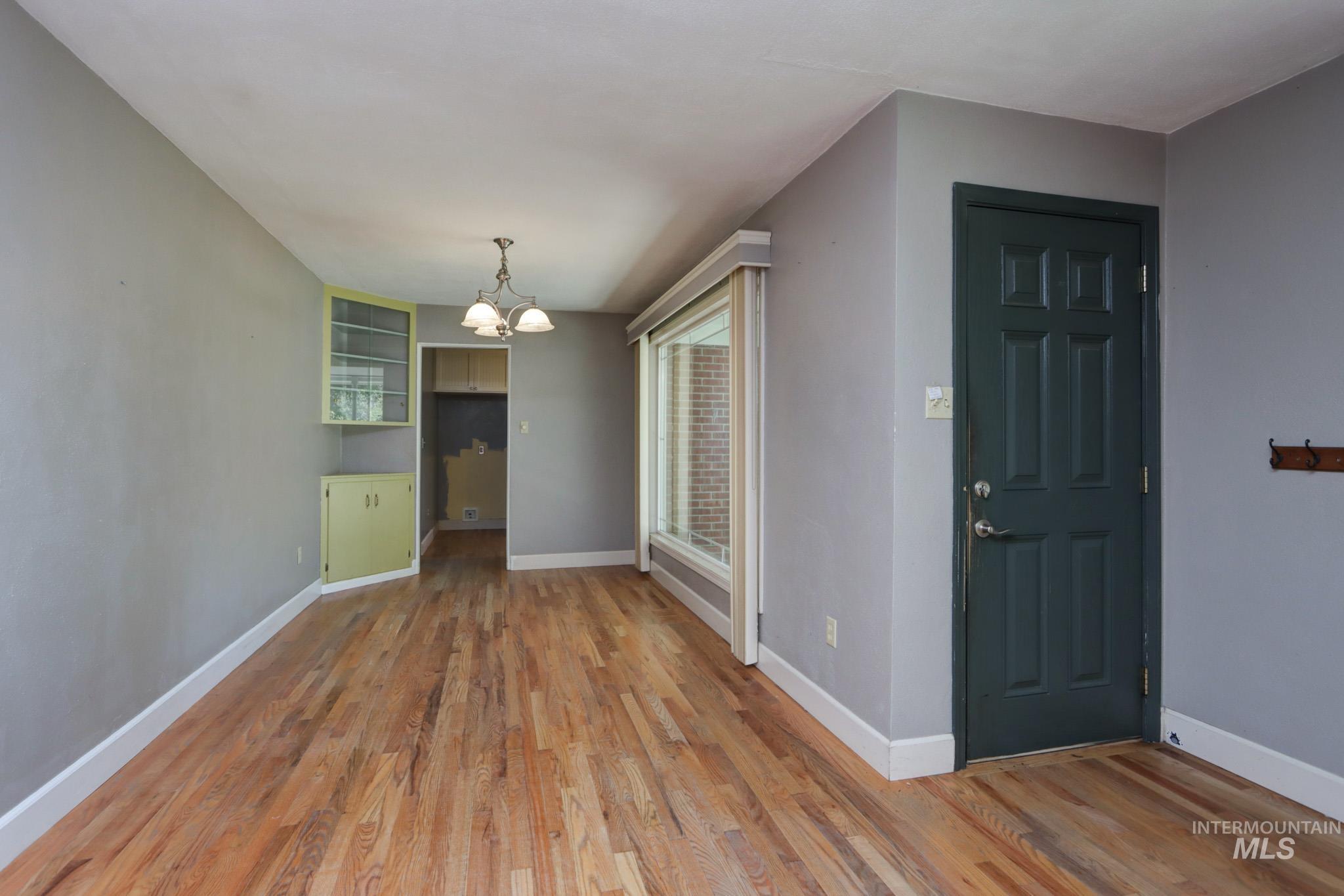 41 N Dorian Dr, Ontario, Oregon 97914, 3 Bedrooms, 2 Bathrooms, Residential For Sale, Price $325,000,MLS 98963812