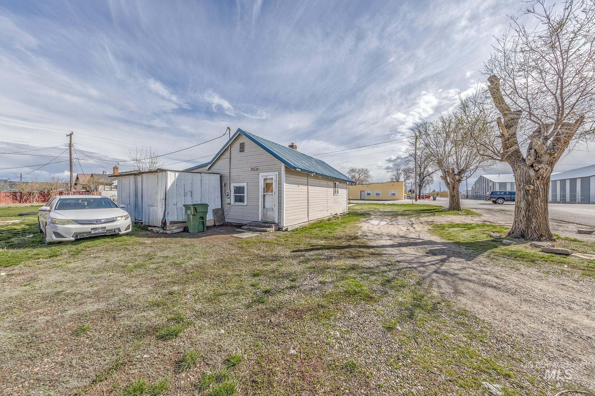 107 SE 5th Ave, Ontario, Oregon 97914, Business/Commercial For Sale, Price $218,000,MLS 98963823