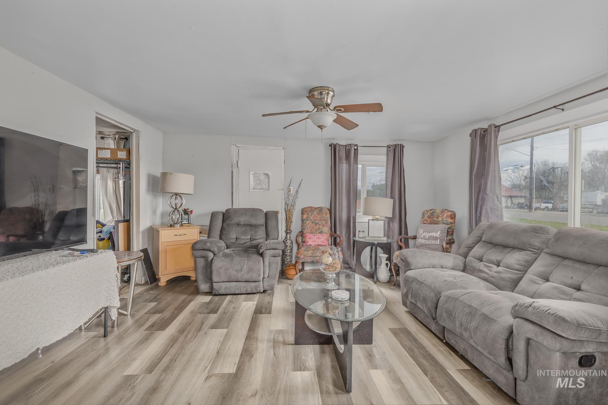 107 SE 5th Ave, Ontario, Oregon 97914, Business/Commercial For Sale, Price $218,000,MLS 98963823