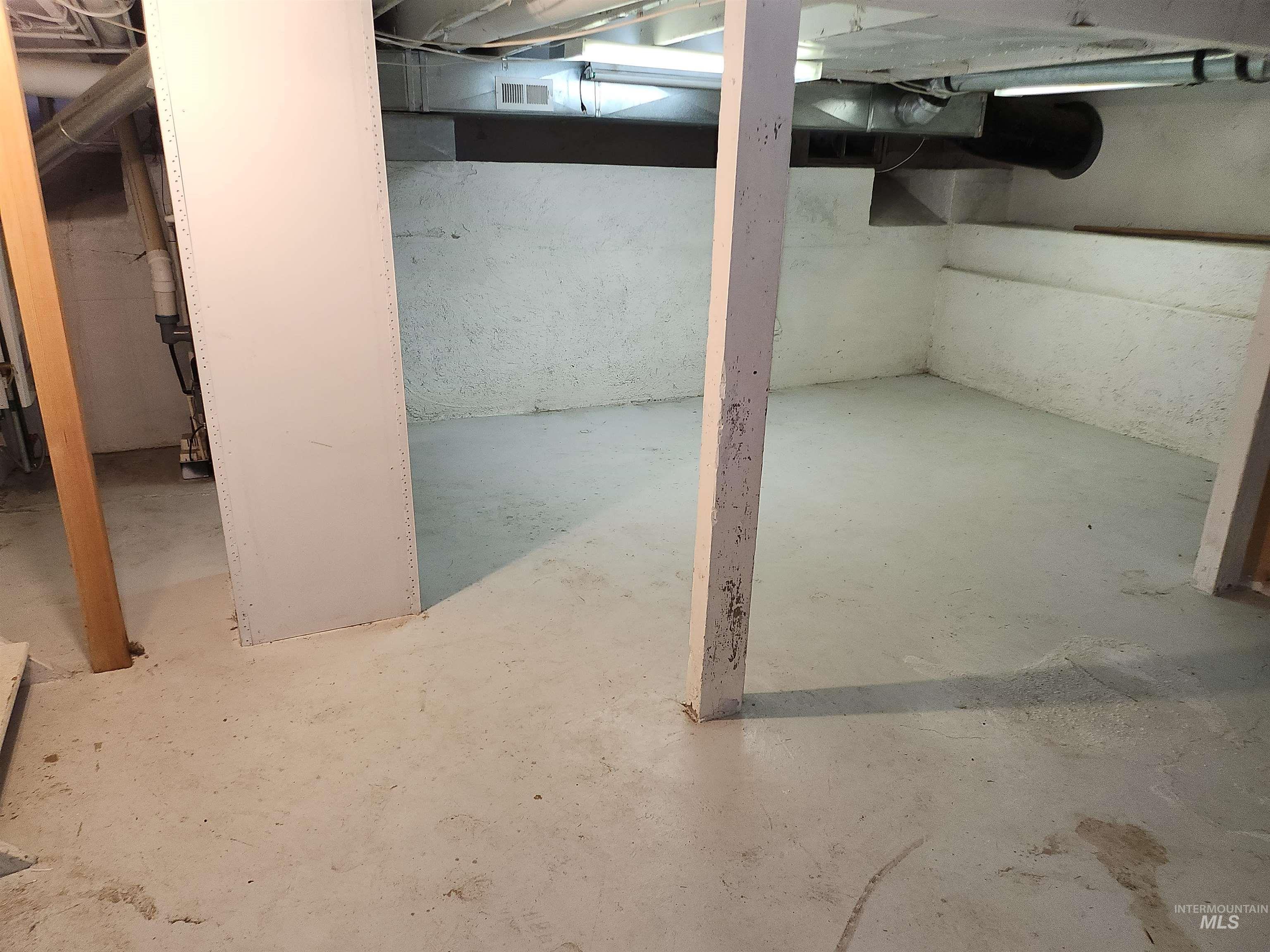 1404 4th Ave East, Twin Falls, Idaho 83301, 3 Bedrooms, 1.5 Bathrooms, Residential For Sale, Price $270,000,MLS 98963825