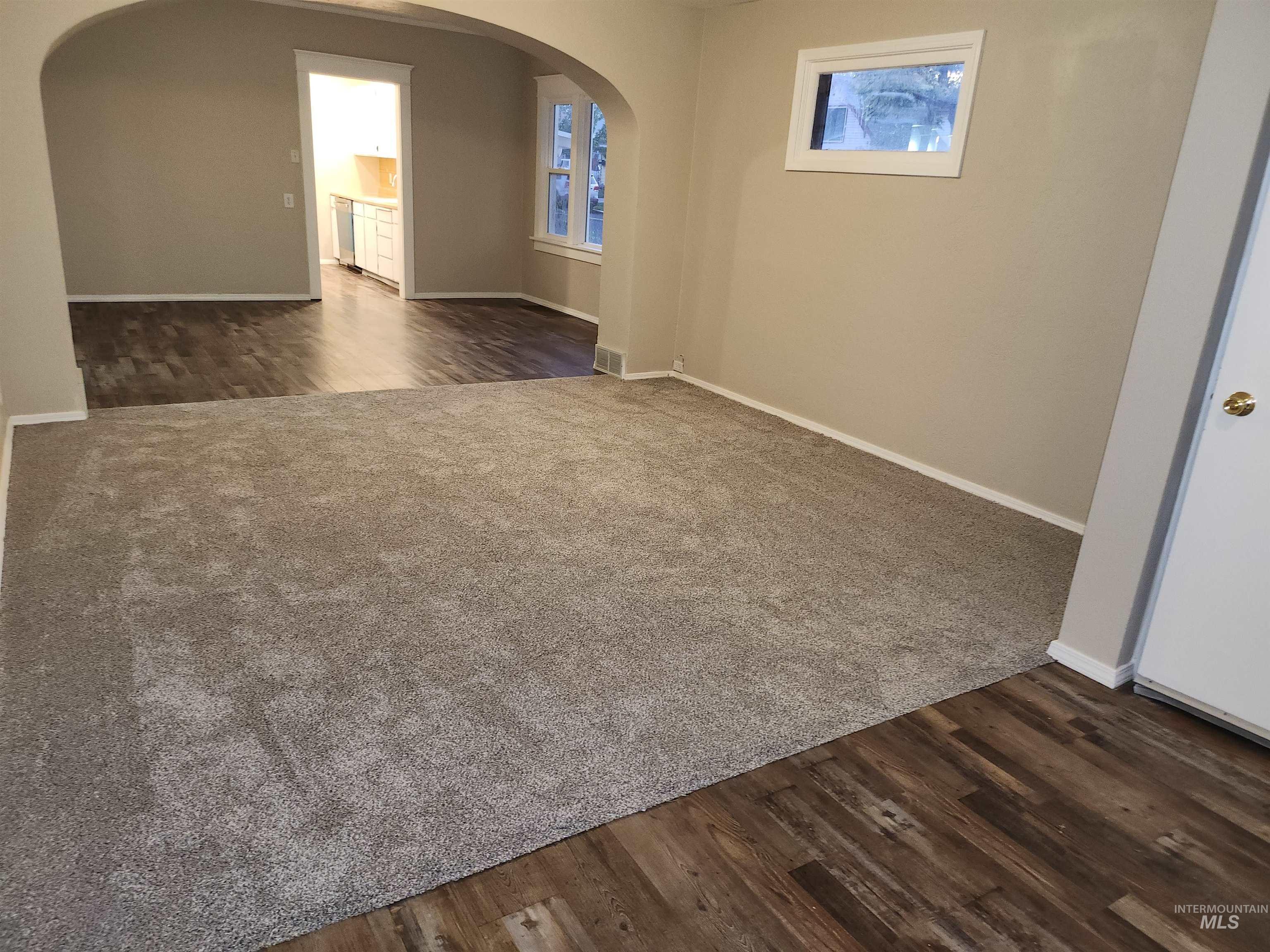 1404 4th Ave East, Twin Falls, Idaho 83301, 3 Bedrooms, 1.5 Bathrooms, Residential For Sale, Price $270,000,MLS 98963825