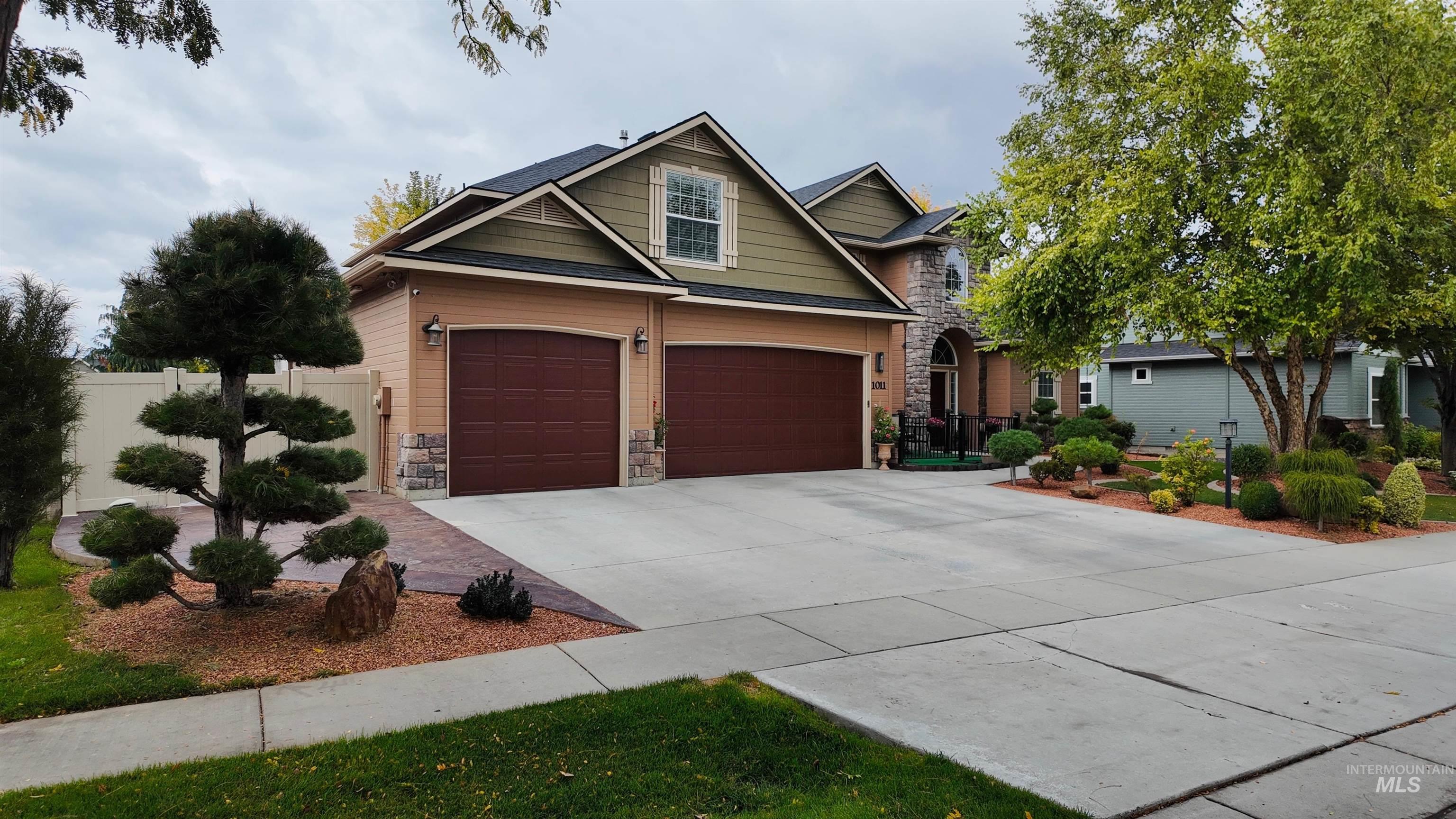 1011 S River Stone, Nampa, Idaho 83686, 4 Bedrooms, 3.5 Bathrooms, Residential For Sale, Price $674,990,MLS 98963826
