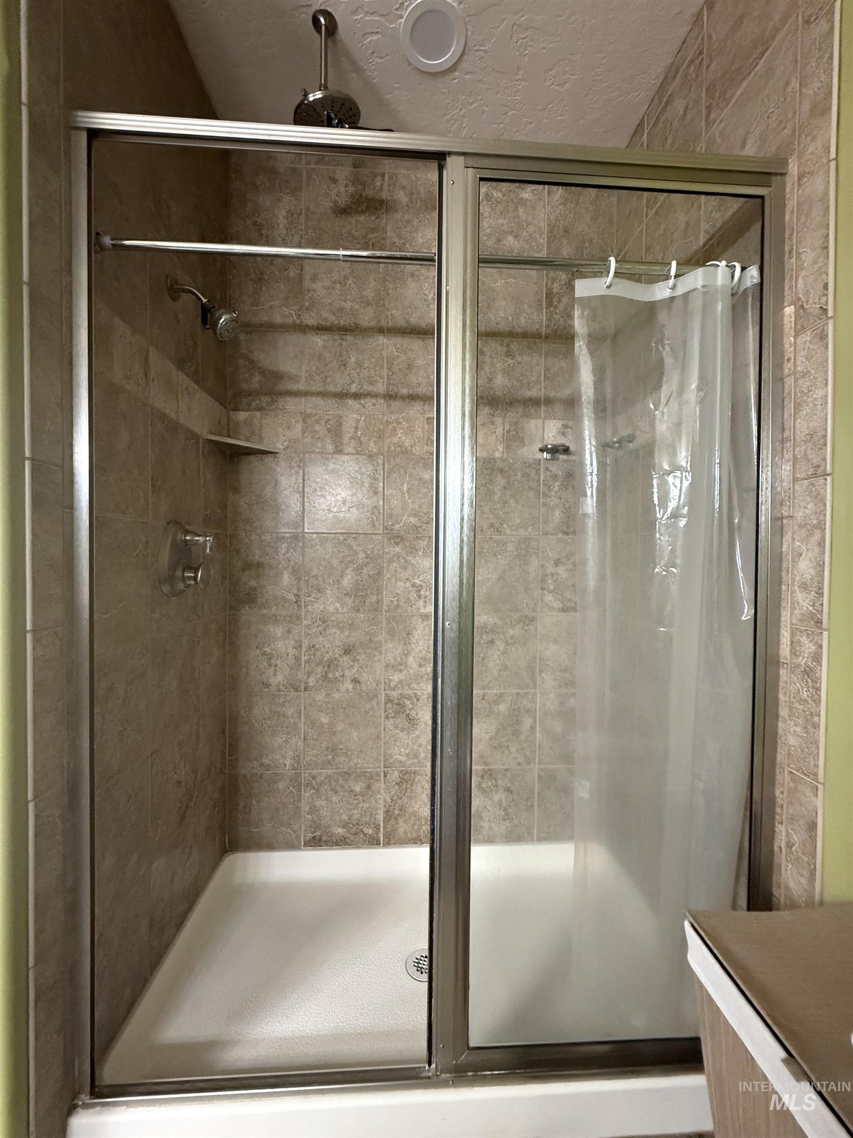 1011 S River Stone, Nampa, Idaho 83686, 4 Bedrooms, 3.5 Bathrooms, Residential For Sale, Price $674,990,MLS 98963826