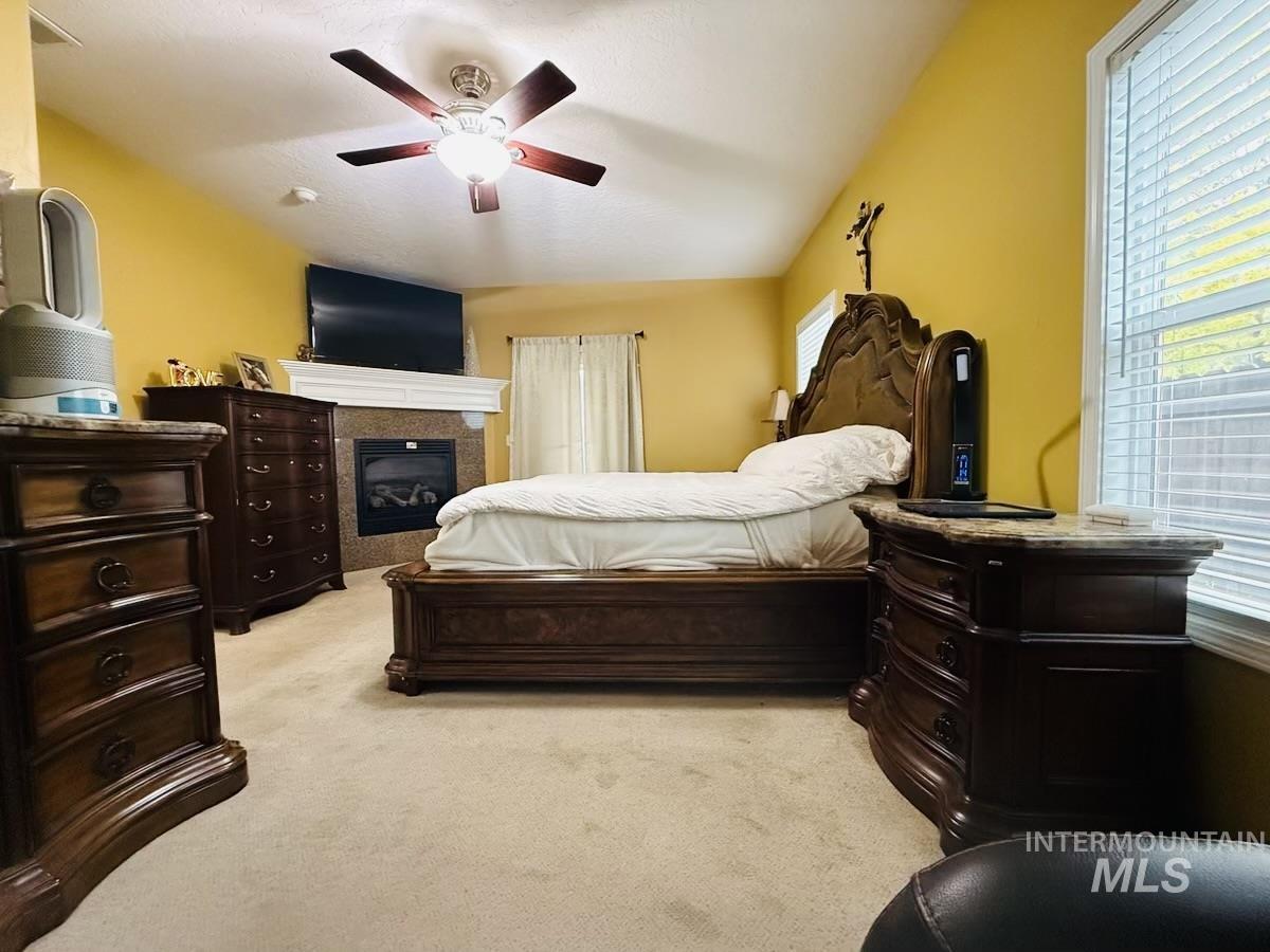 1011 S River Stone, Nampa, Idaho 83686, 4 Bedrooms, 3.5 Bathrooms, Residential For Sale, Price $674,990,MLS 98963826