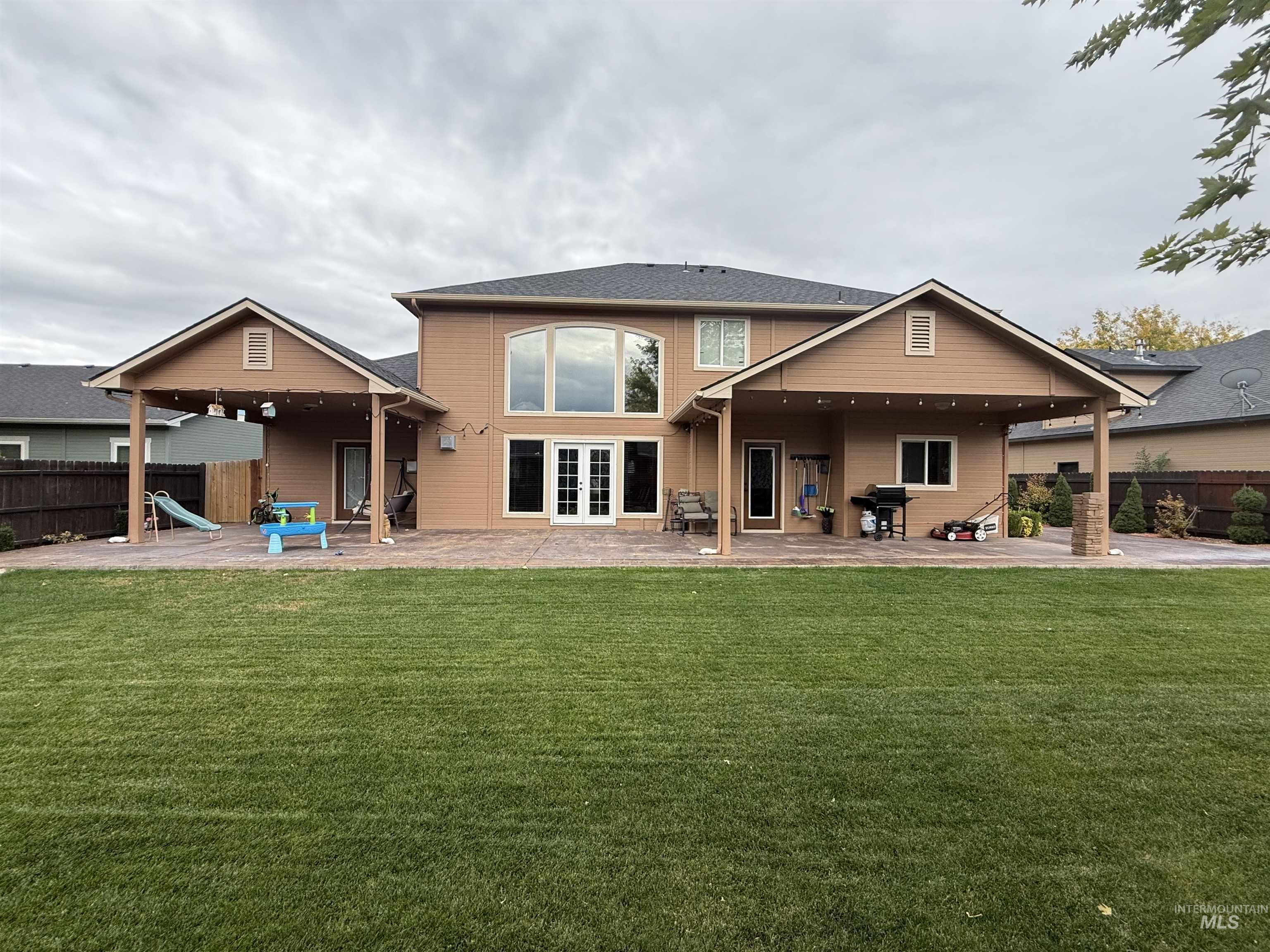 1011 S River Stone, Nampa, Idaho 83686, 4 Bedrooms, 3.5 Bathrooms, Residential For Sale, Price $674,990,MLS 98963826