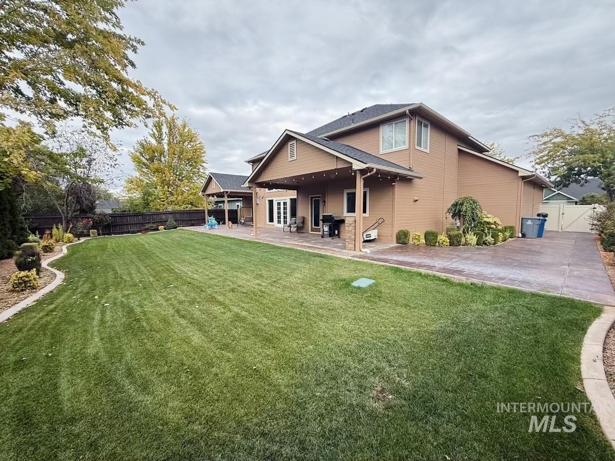 1011 S River Stone, Nampa, Idaho 83686, 4 Bedrooms, 3.5 Bathrooms, Residential For Sale, Price $674,990,MLS 98963826