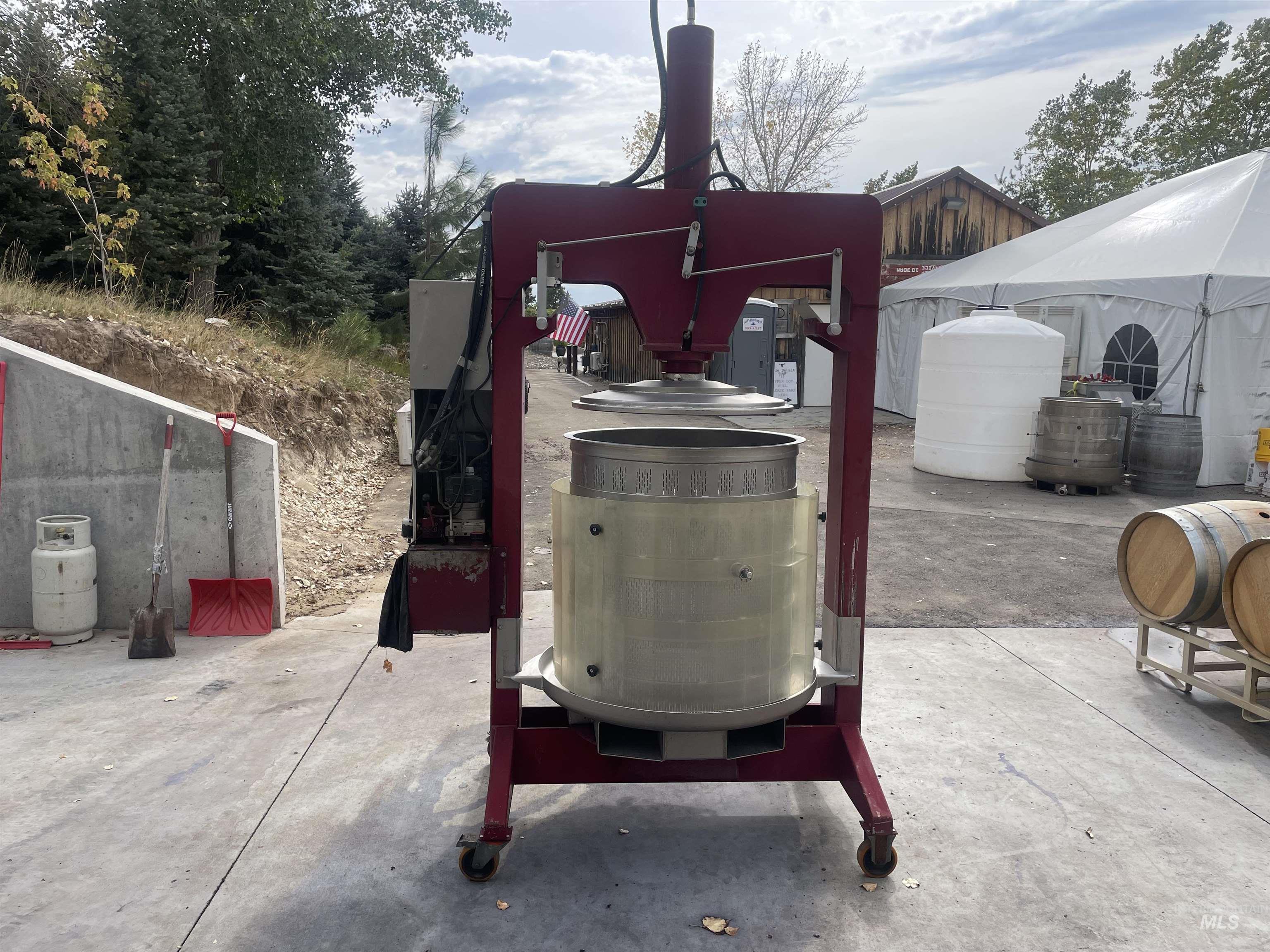 5446 N Highway 16, Eagle, Idaho 83616, 5 Bedrooms, Business/Commercial For Sale, Price $9,100,000,MLS 98963829