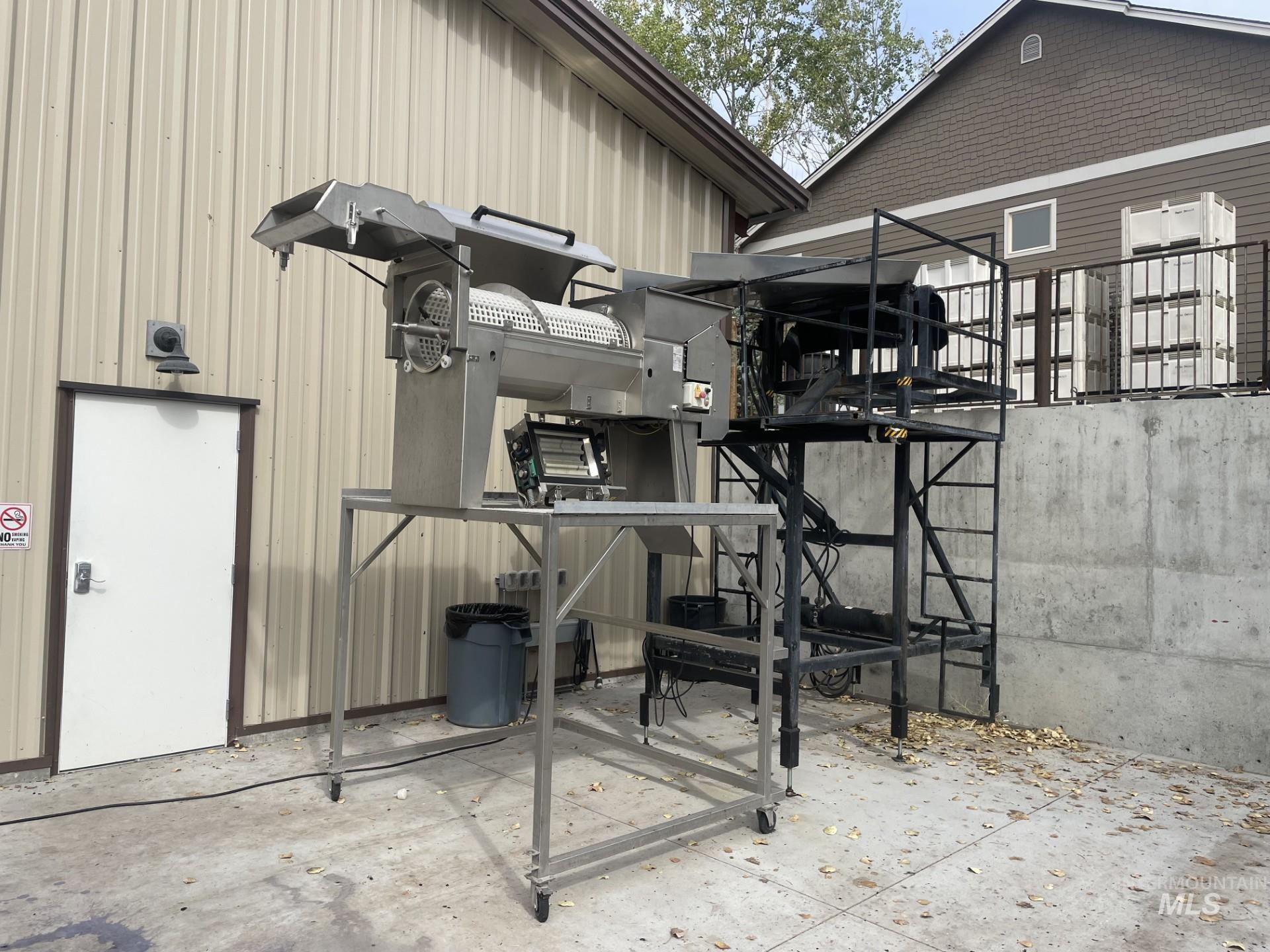 5446 N Highway 16, Eagle, Idaho 83616, 5 Bedrooms, Business/Commercial For Sale, Price $9,100,000,MLS 98963829