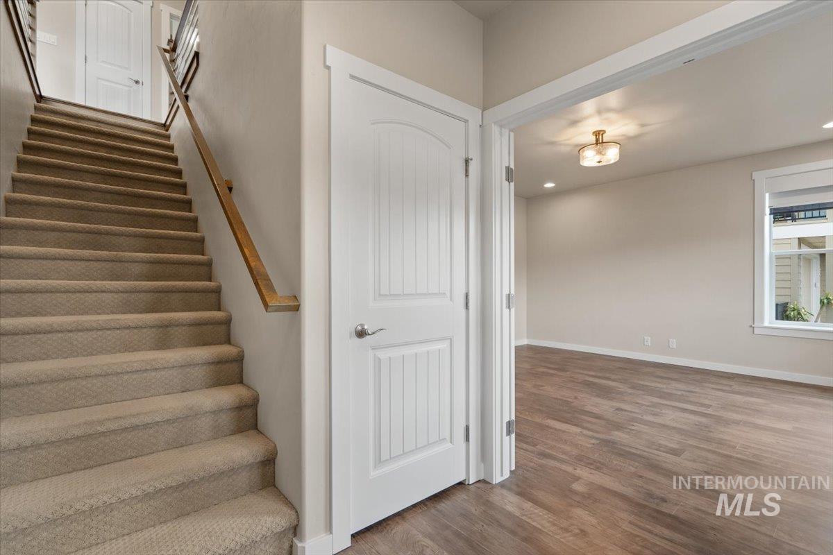 19250 N Shepherds Pie Place, Boise, Idaho 83714, 3 Bedrooms, 3 Bathrooms, Residential For Sale, Price $619,900,MLS 98963842