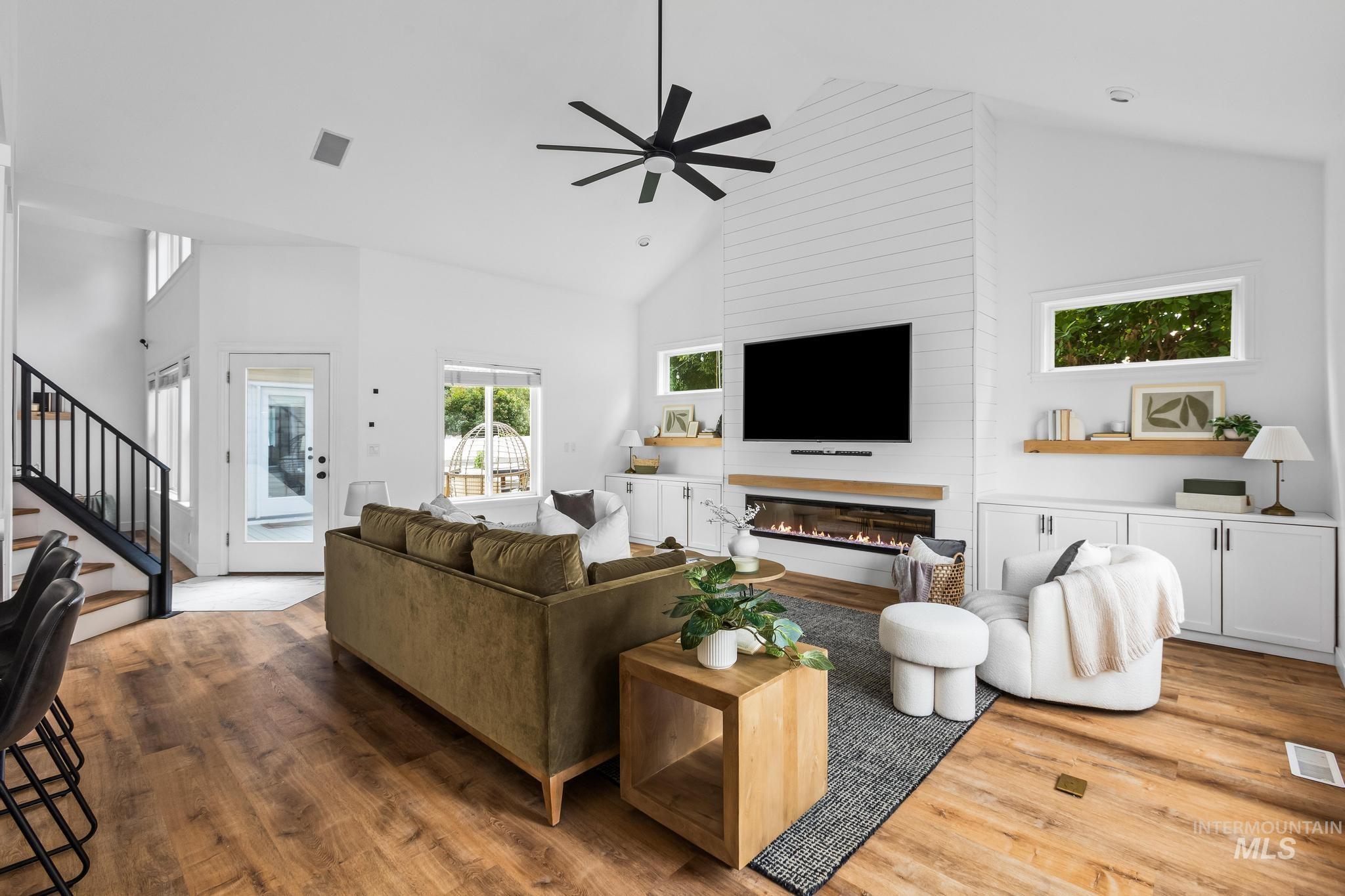 615 E Trinidad, Meridian, Idaho 83642, 6 Bedrooms, 4.5 Bathrooms, Residential For Sale, Price $929,990,MLS 98963852