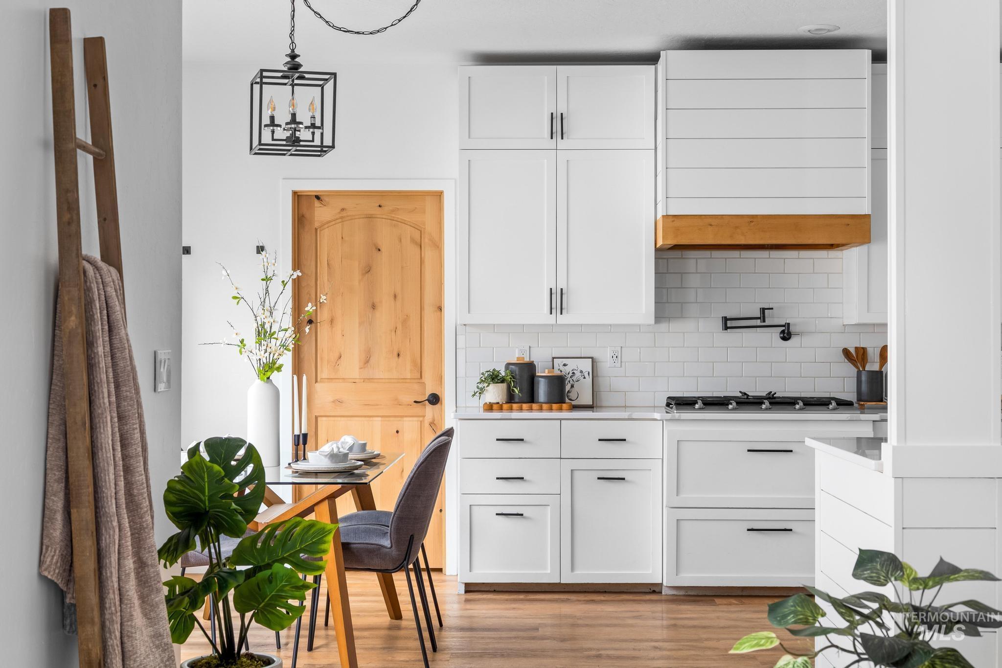 615 E Trinidad, Meridian, Idaho 83642, 6 Bedrooms, 4.5 Bathrooms, Residential For Sale, Price $929,990,MLS 98963852