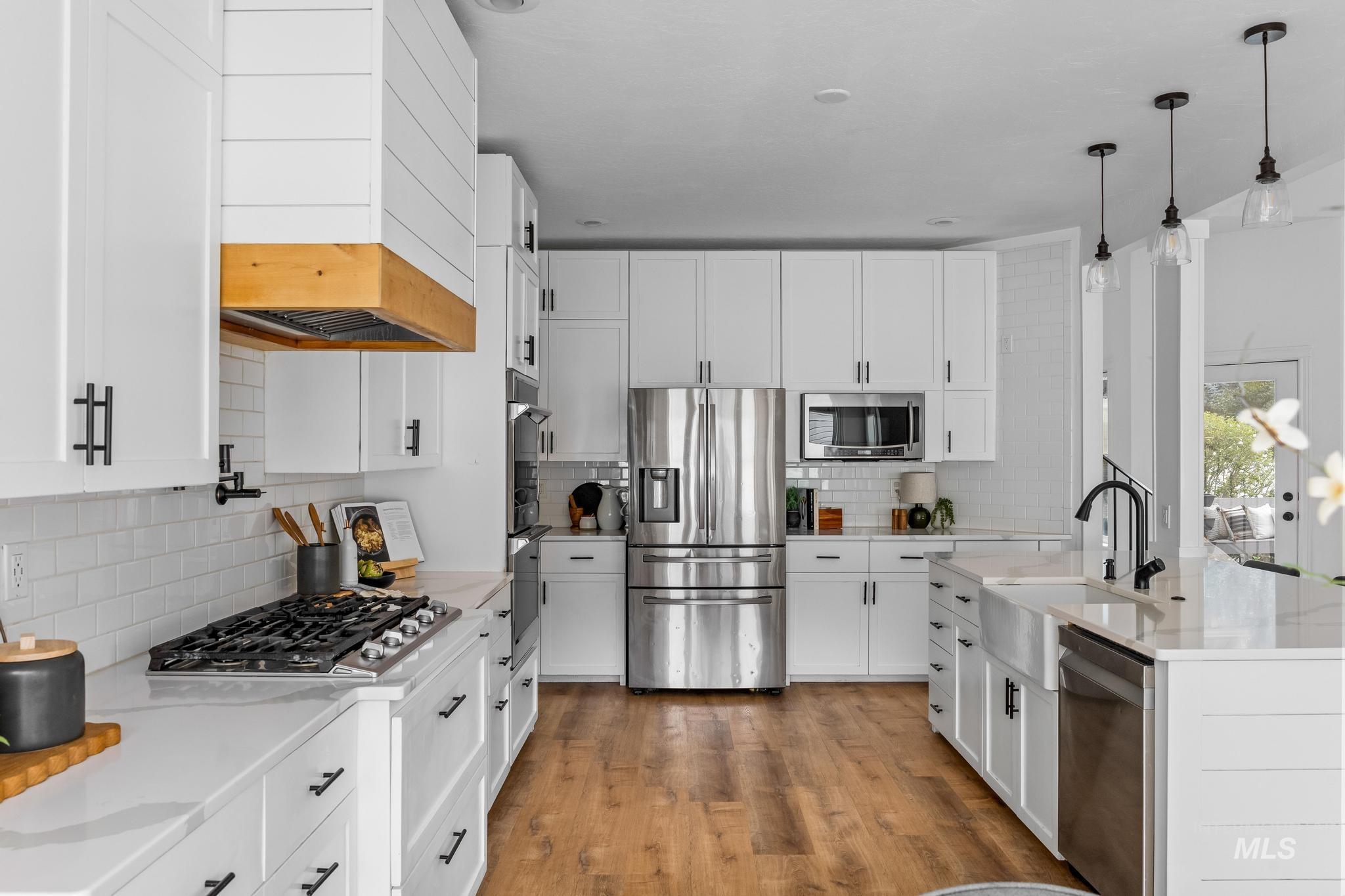 615 E Trinidad, Meridian, Idaho 83642, 6 Bedrooms, 4.5 Bathrooms, Residential For Sale, Price $929,990,MLS 98963852