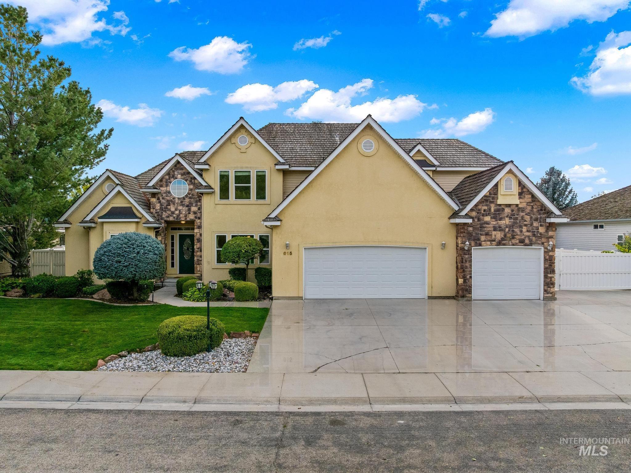 615 E Trinidad, Meridian, Idaho 83642, 6 Bedrooms, 4.5 Bathrooms, Residential For Sale, Price $929,990,MLS 98963852