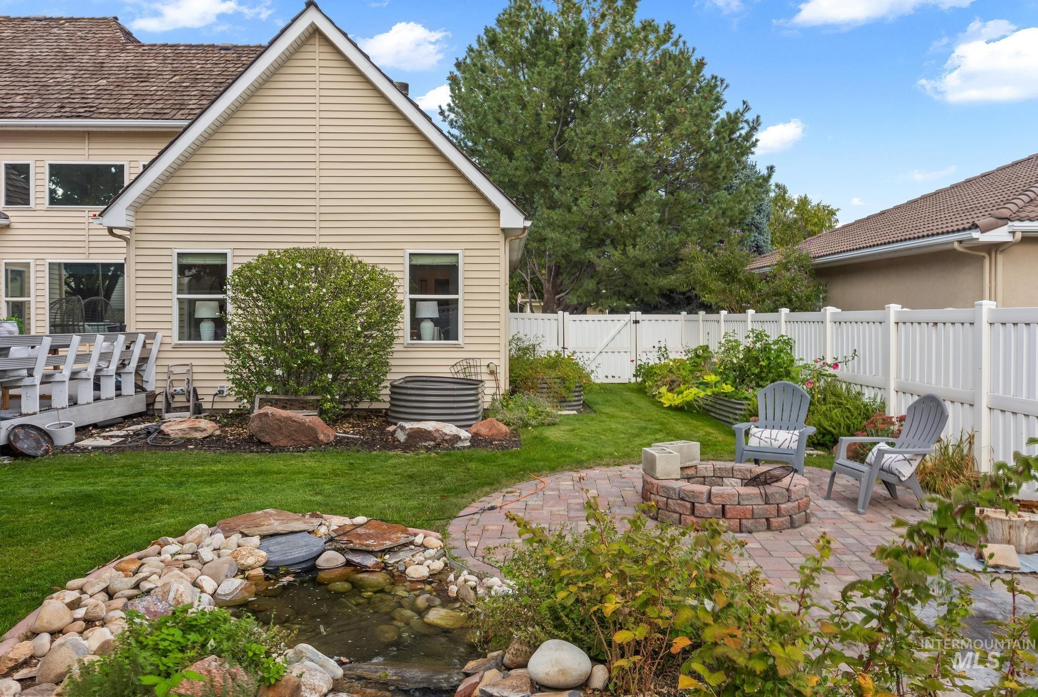 615 E Trinidad, Meridian, Idaho 83642, 6 Bedrooms, 4.5 Bathrooms, Residential For Sale, Price $929,990,MLS 98963852