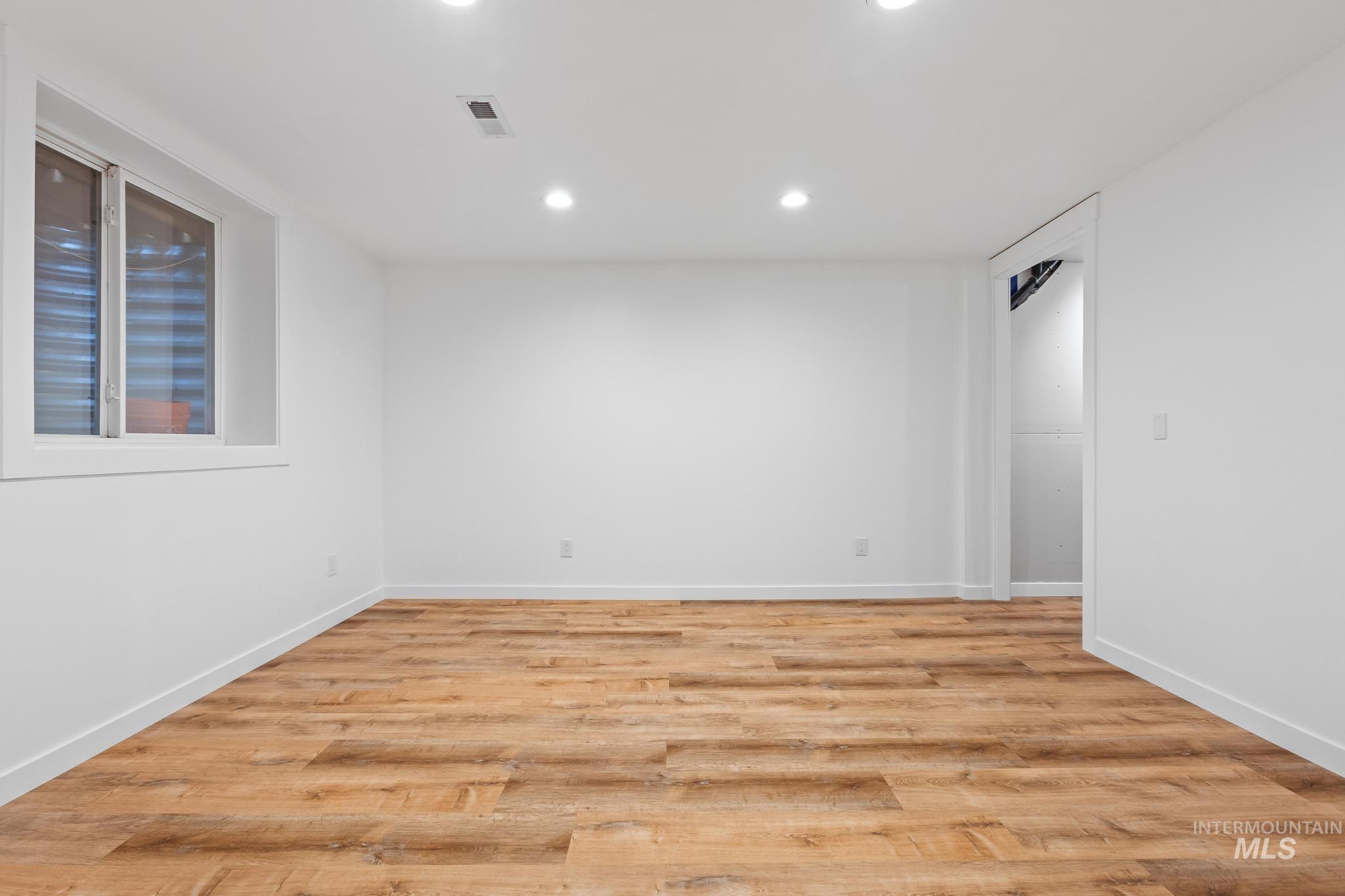 615 E Trinidad, Meridian, Idaho 83642, 6 Bedrooms, 4.5 Bathrooms, Residential For Sale, Price $929,990,MLS 98963852