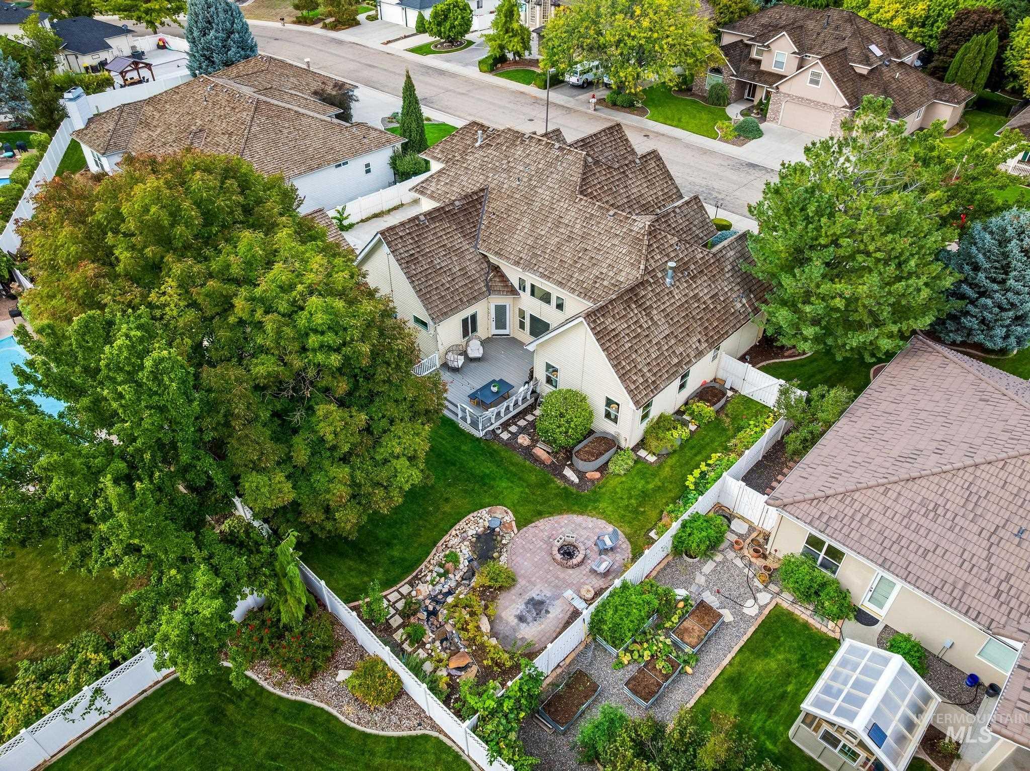 615 E Trinidad, Meridian, Idaho 83642, 6 Bedrooms, 4.5 Bathrooms, Residential For Sale, Price $929,990,MLS 98963852