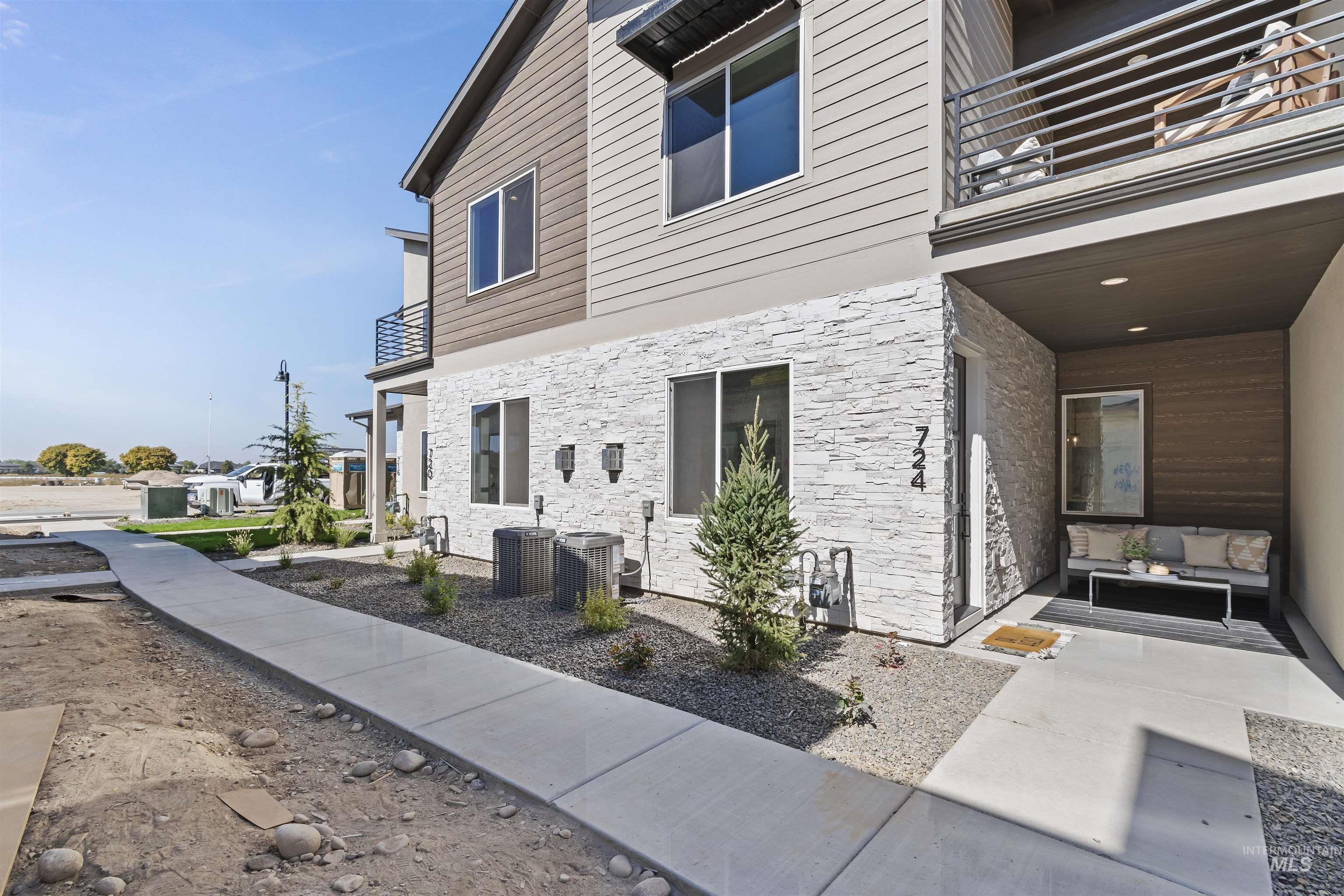 724 S Calhoun Ln, Star, Idaho 83669, 3 Bedrooms, 2.5 Bathrooms, Residential For Sale, Price $426,880, 98963868